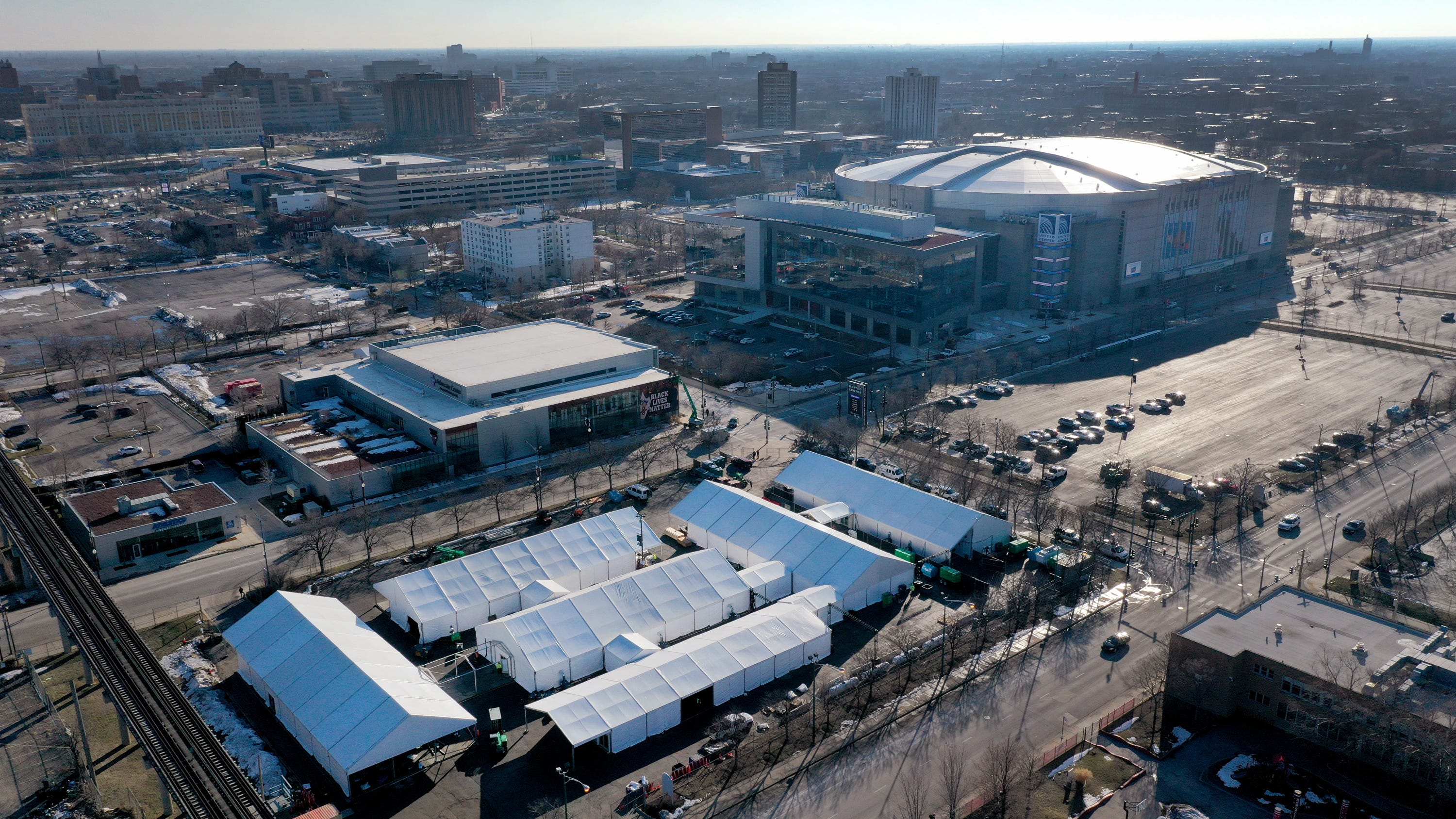 Only walk-up appointments remain at United Center; Army deploys 200 soldiers to support vaccination site