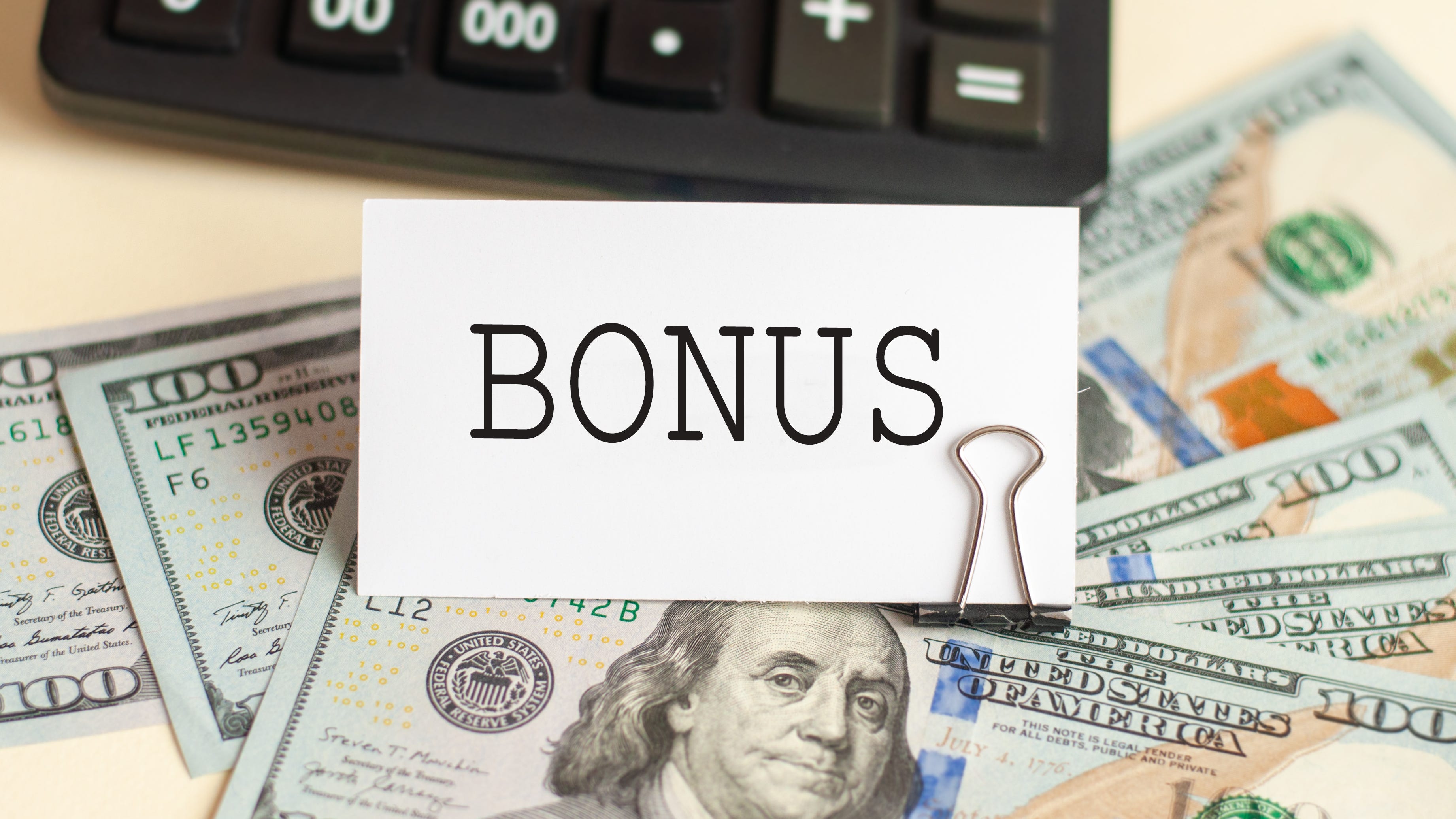 Following controversy, board members approve appreciation bonuses for St. Charles Unit District 303 employees