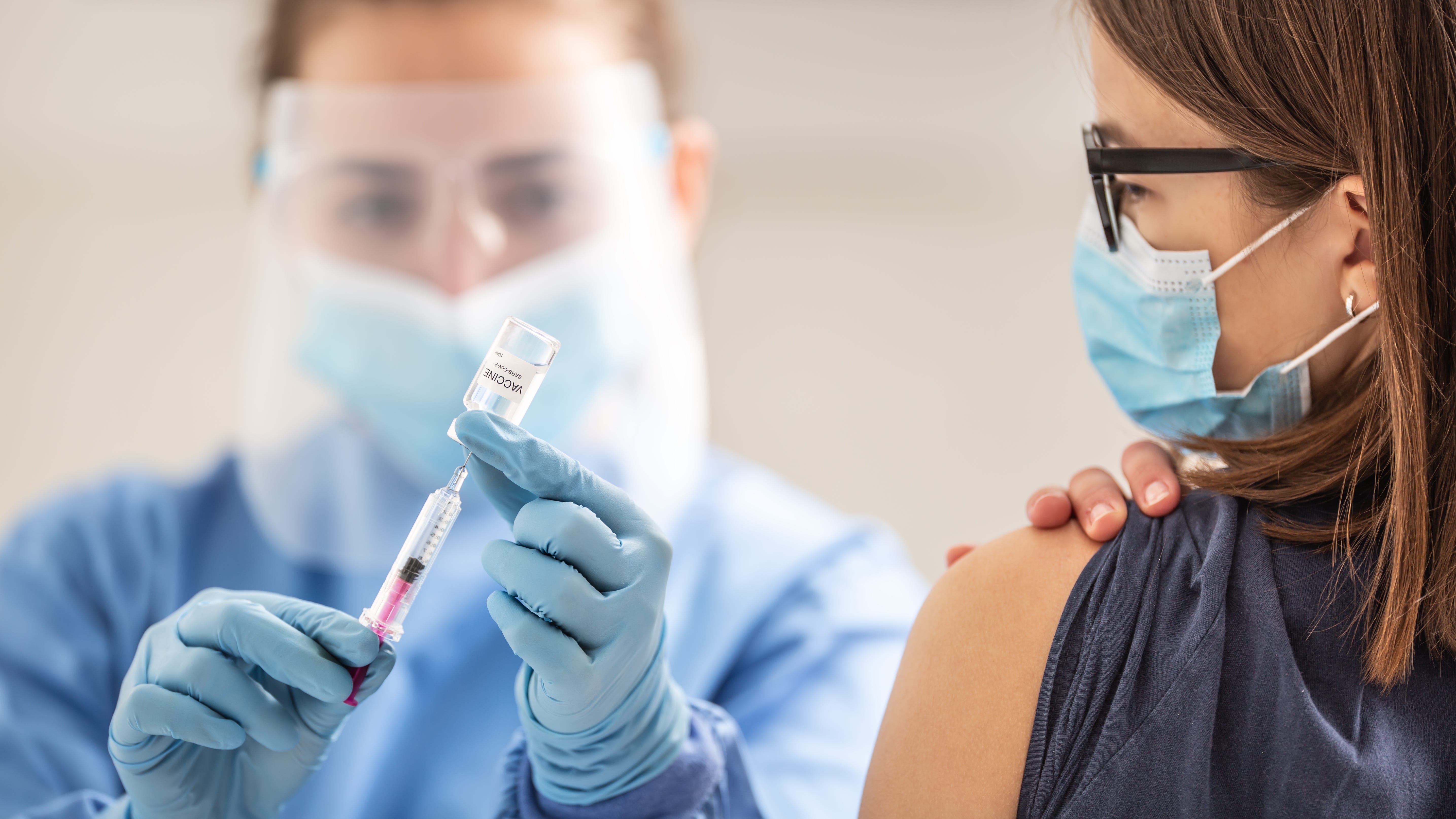 Health officials reopen 3 COVID-19 mass vaccination sites in suburban Cook County