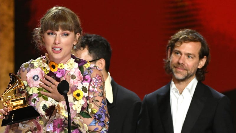 Taylor Swift and Aaron Dessner