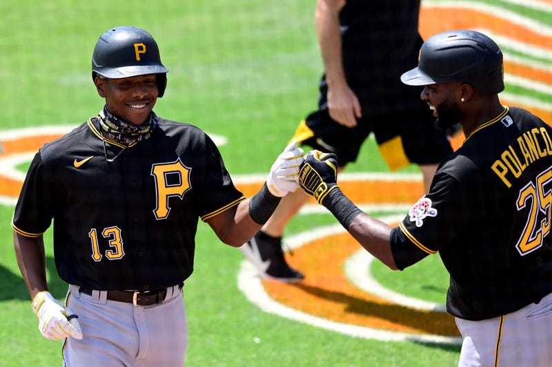 Polanco congratulates Hayes