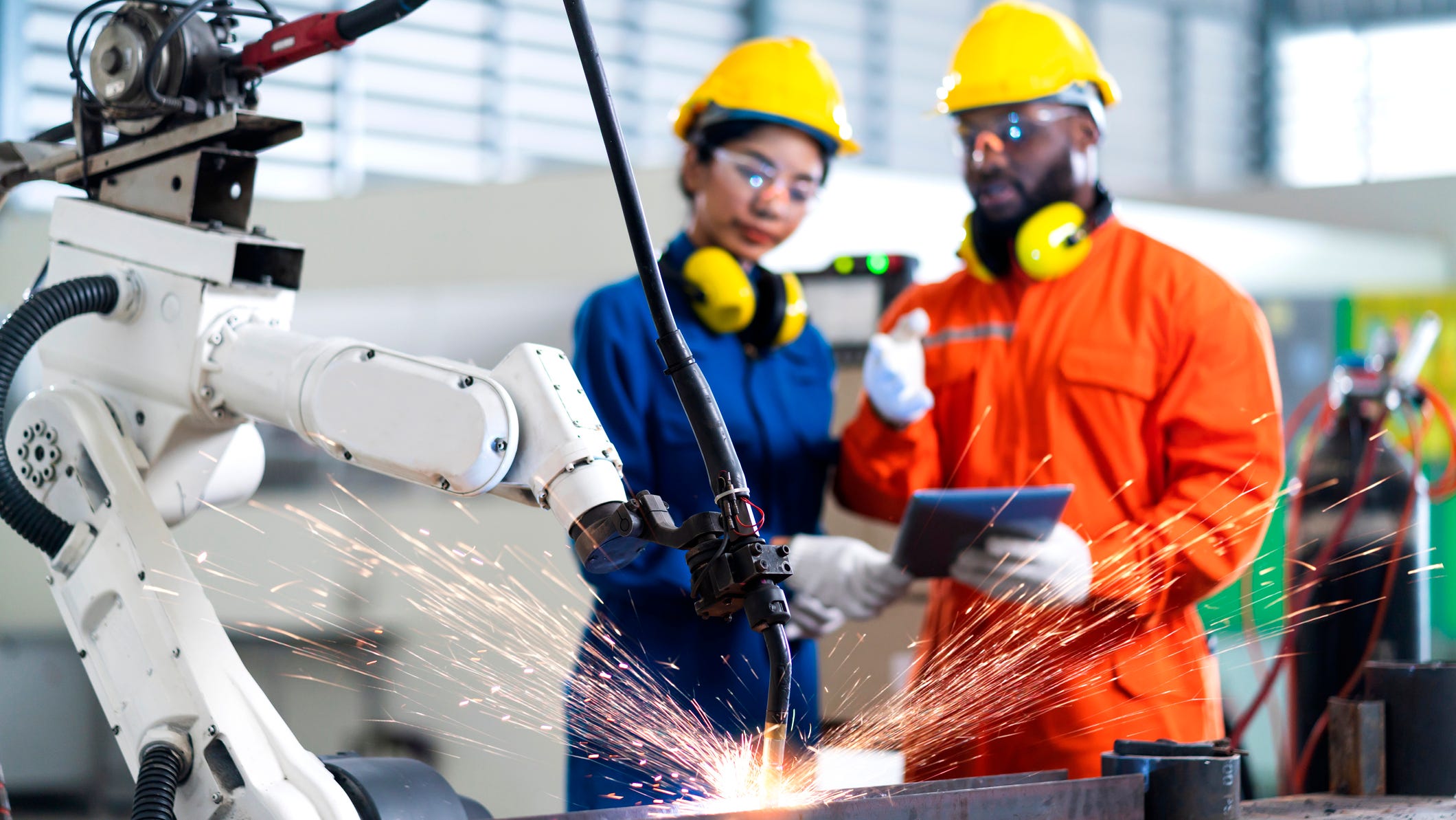U.S. to bring back 350K overseas jobs