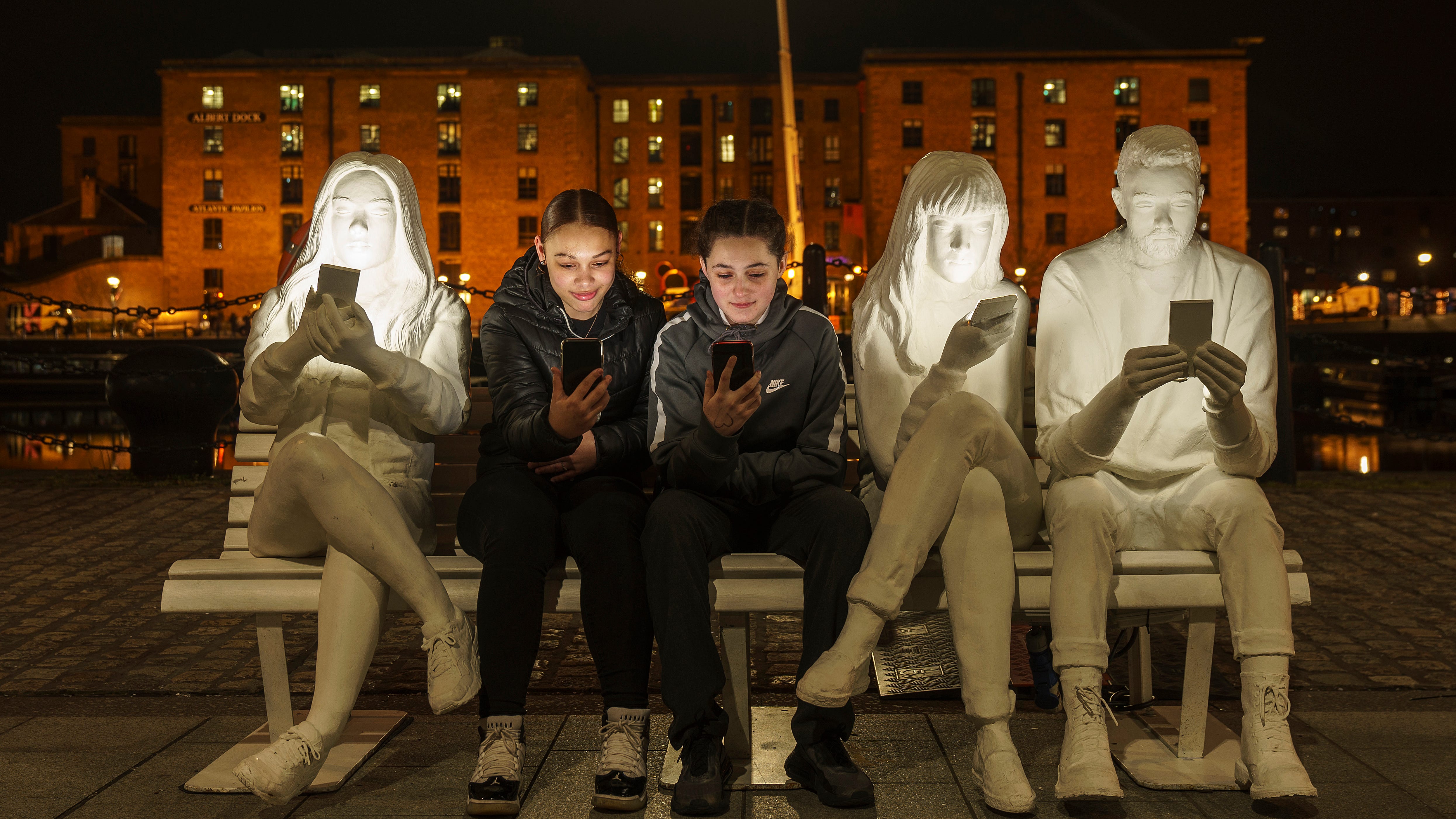 Parents are giving kids smartphones at progressively younger ages