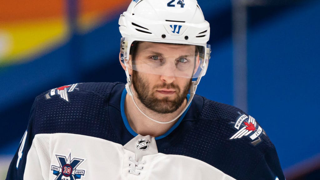 Analyzing Derek Forbort as a left-shot D option for Bruins