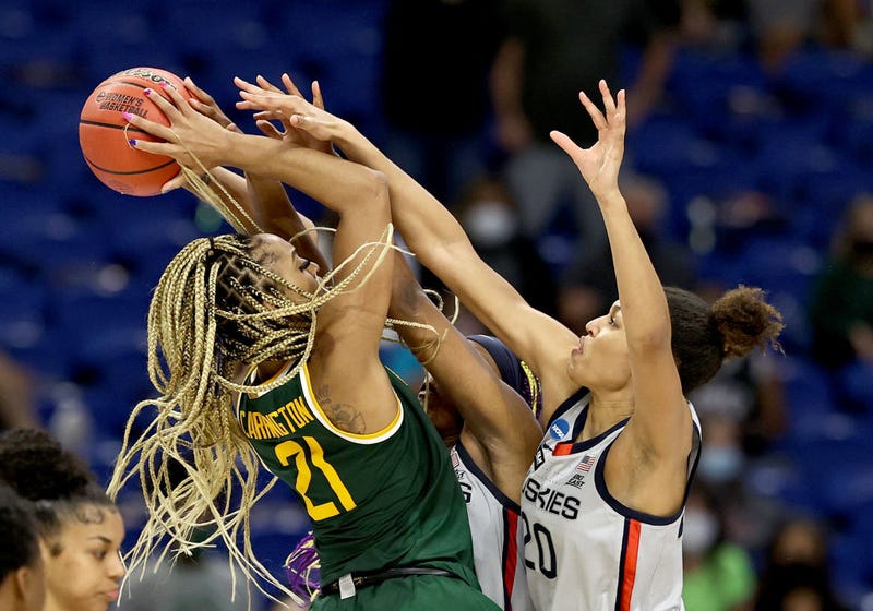 Much drama in the Women's Elite Eight