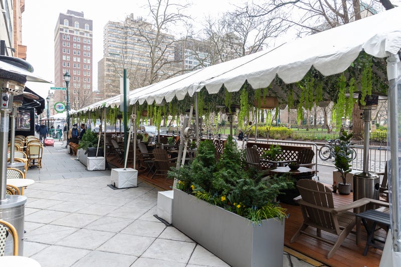 Outdoor dining tables in Rittenhouse Square