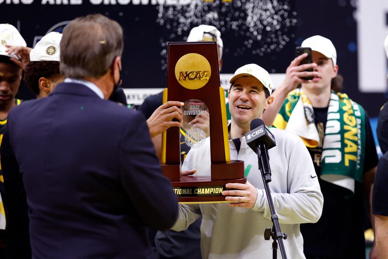 Baylor head coach Scott Drew celebrates a national championship.