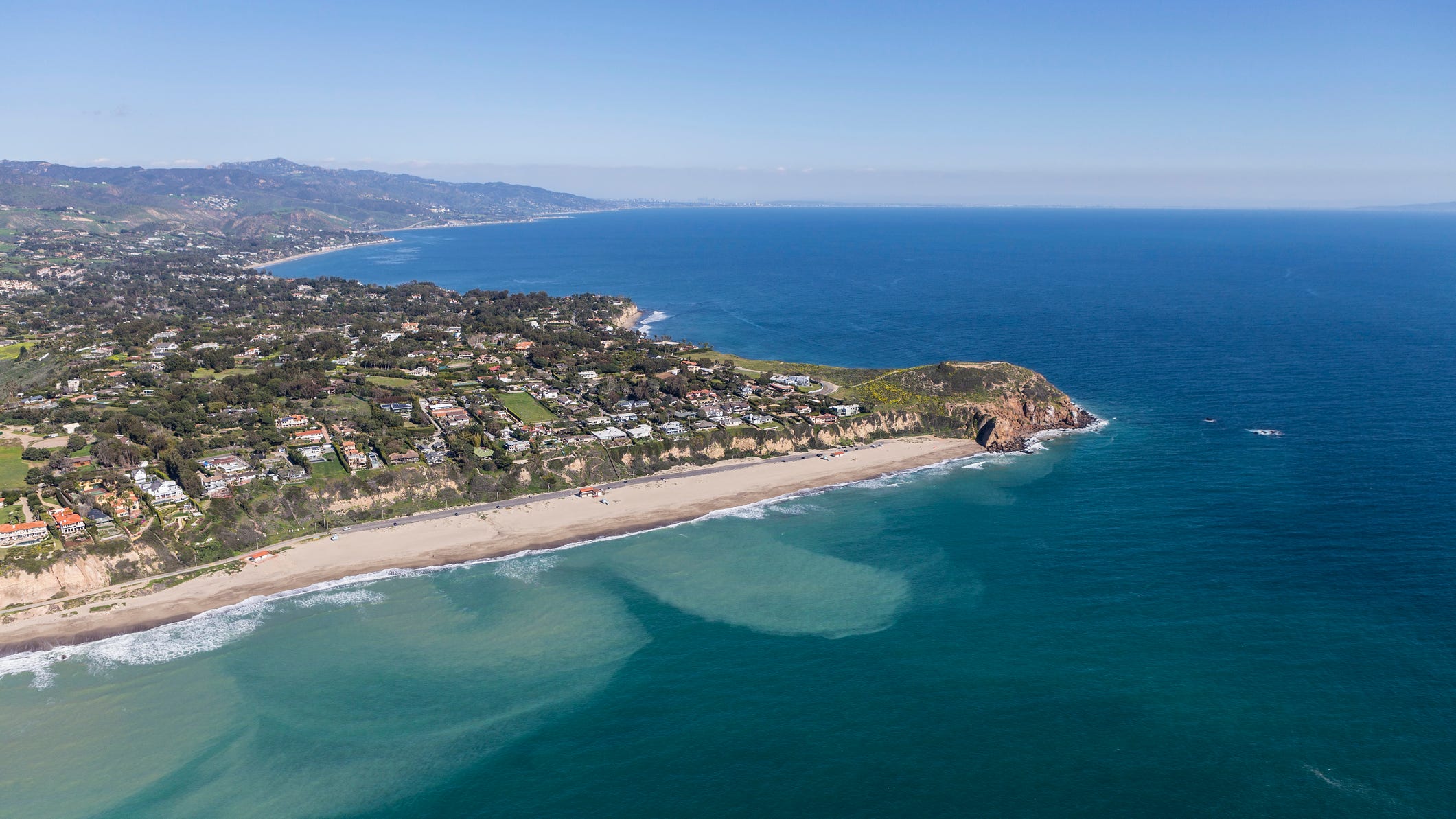 Malibu on alert following rockslide at 'Little Dume Beach'