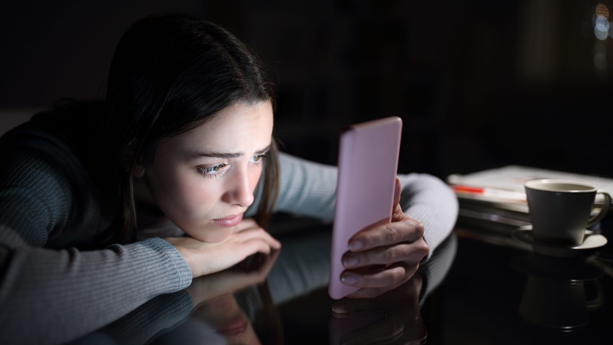 Medical Report: Record use of social media could hurt teen health
