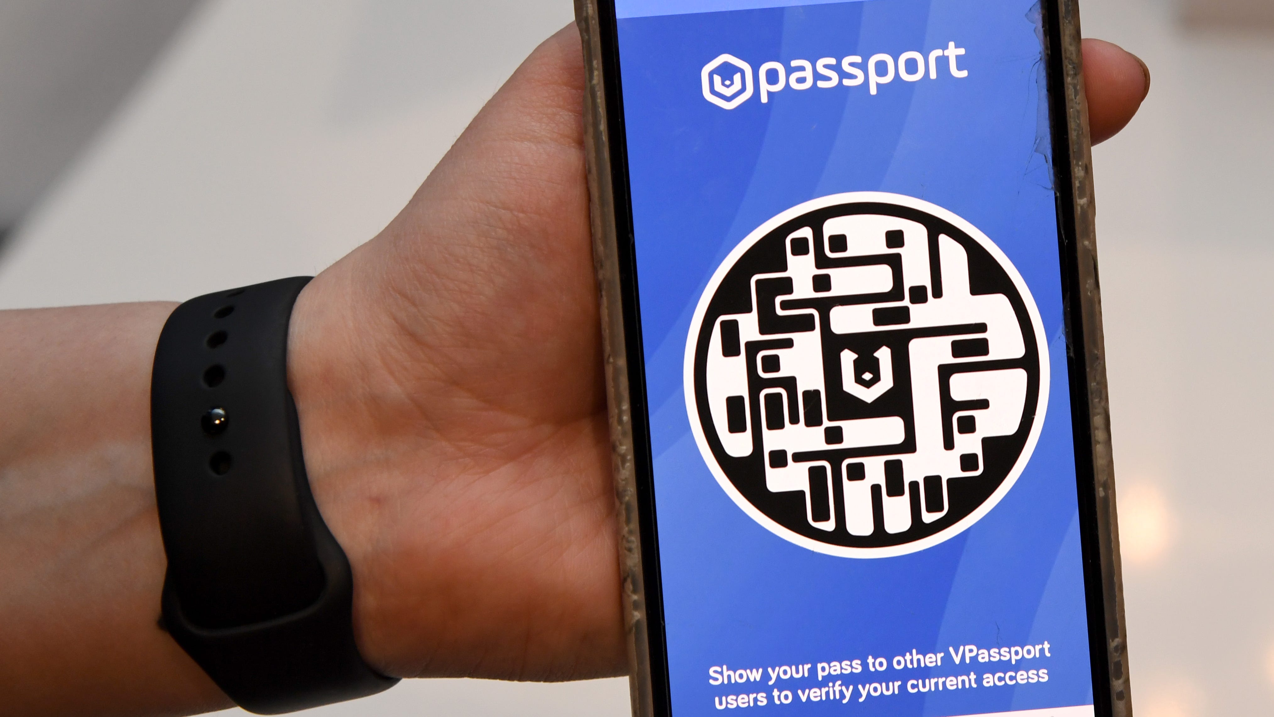 KYW Medical Report: Do I need a vaccine passport?