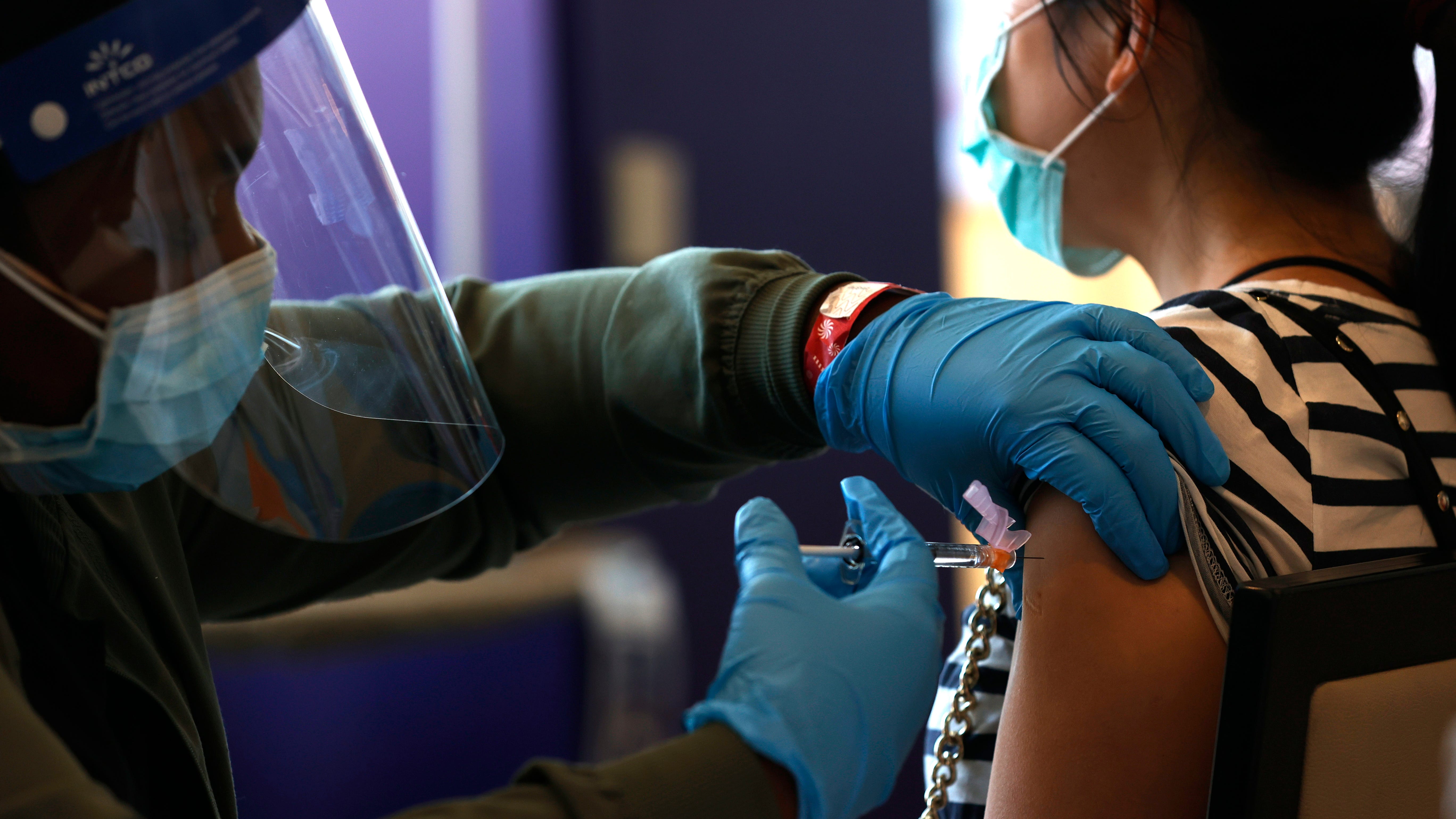 Third COVID-19 dose now available in Bay Area for compromised groups