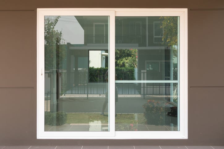 Glass door wall