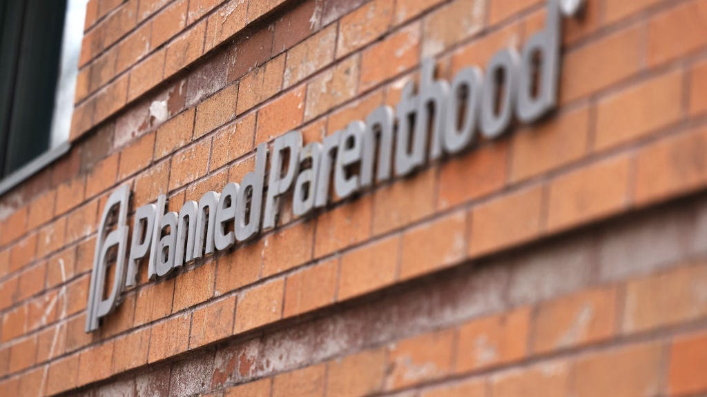 Man to plead guilty to attacks on Planned Parenthood clinic in Pasadena