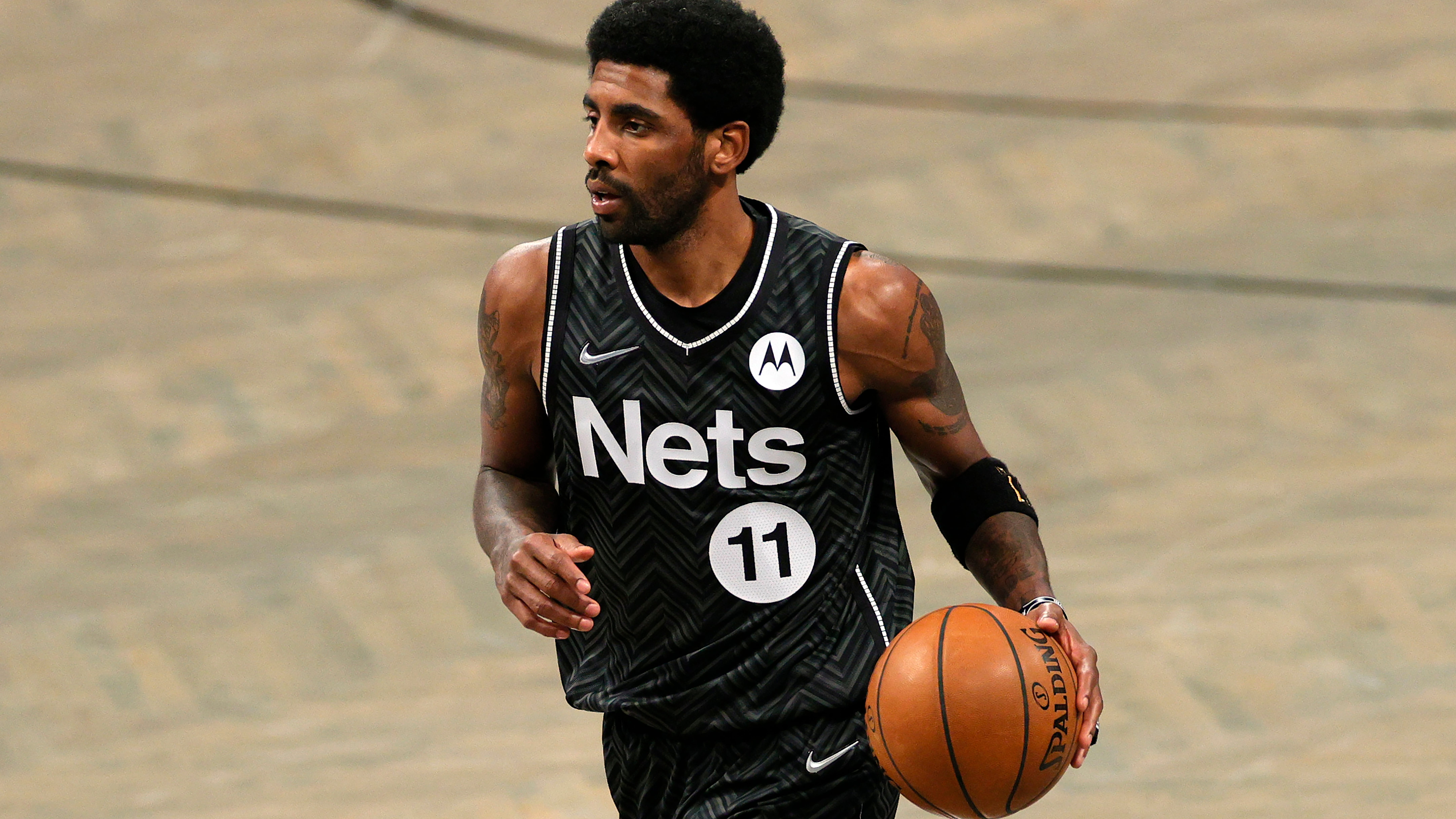 Shaq: If Kyrie Irving was my teammate, I'd tell Nets to 'get his ass up out of here'