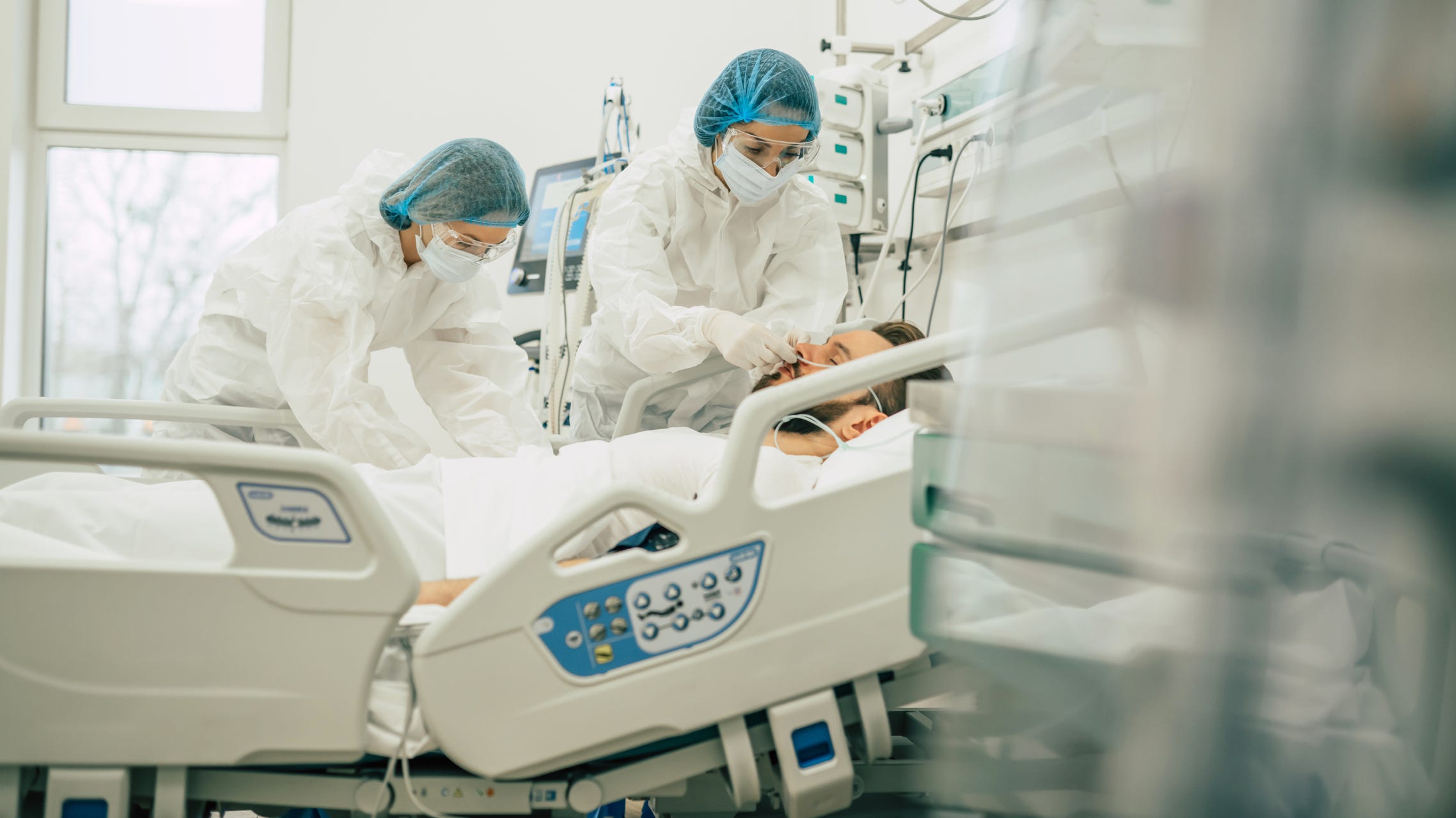 Unvaccinated people are nearly 70 times more likely to die from COVID-19: Report