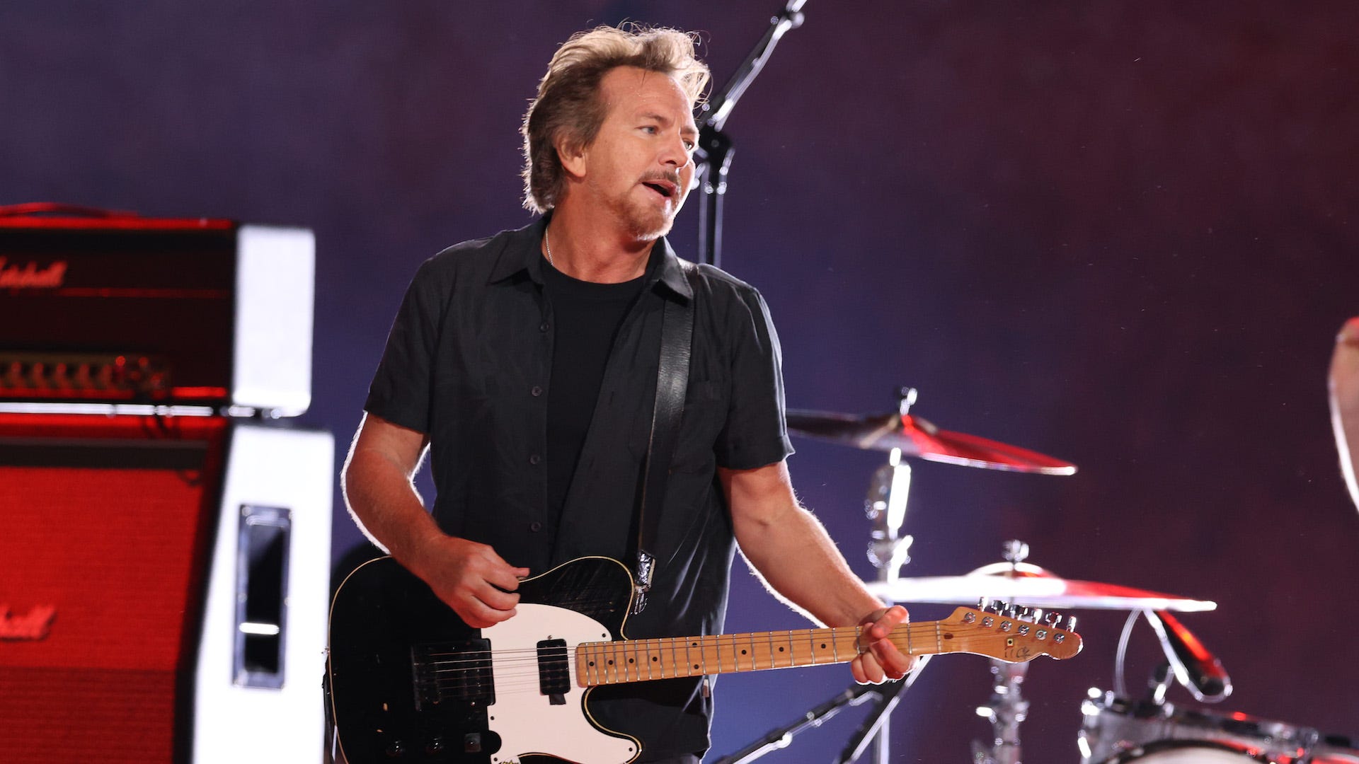 Eddie Vedder announces tour with new supergroup The Earthlings