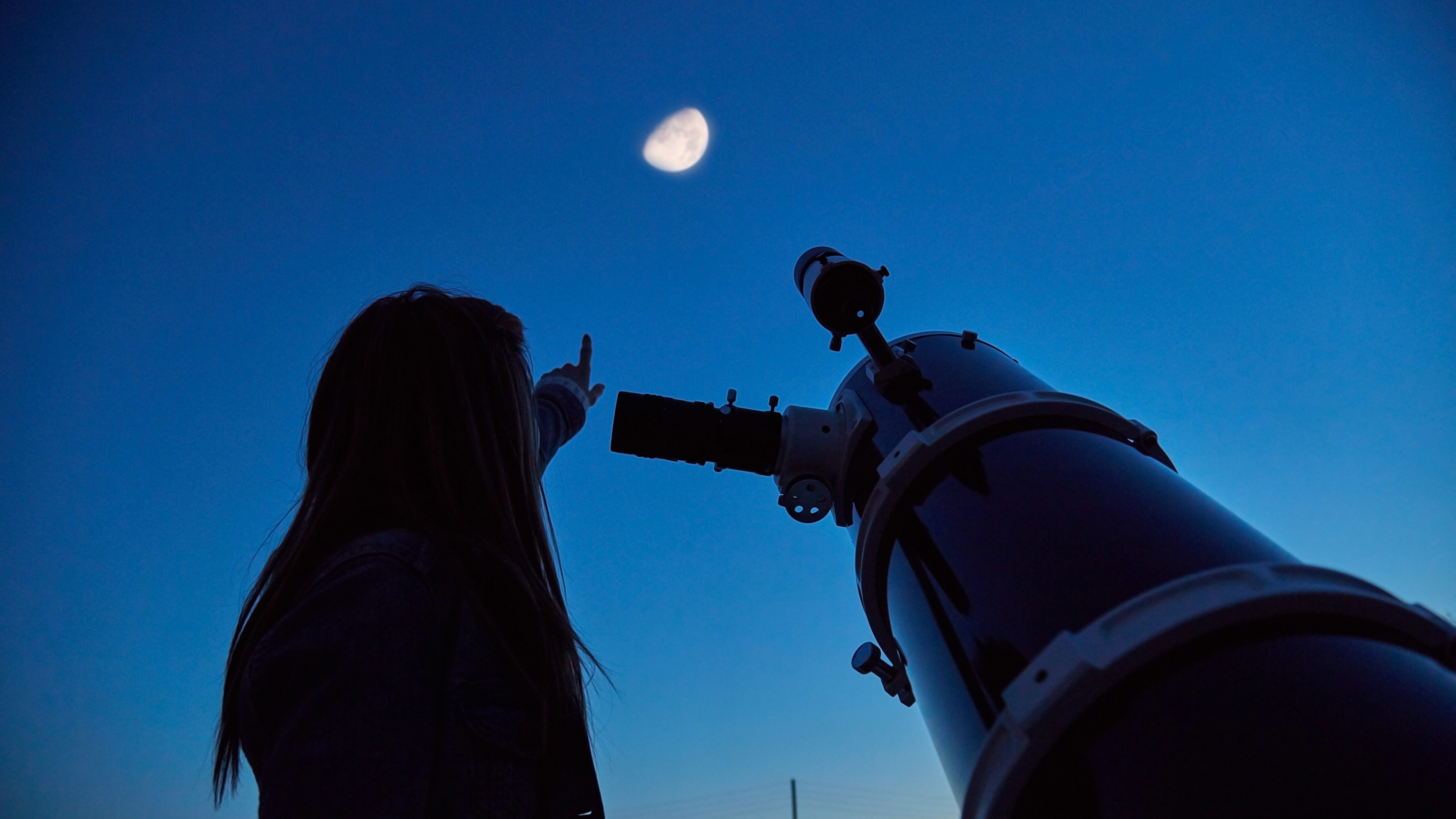 TikToker 'from the future' claims aliens heading Earth's way today