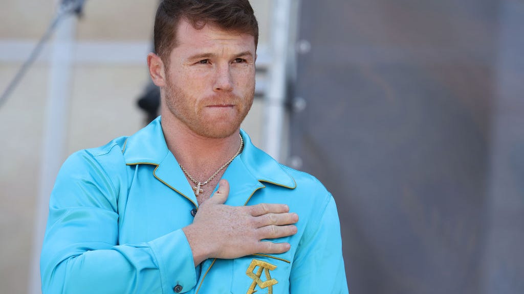 Saúl Canelo Álvarez se casa en un apartado rincón del Pacífico (Video)