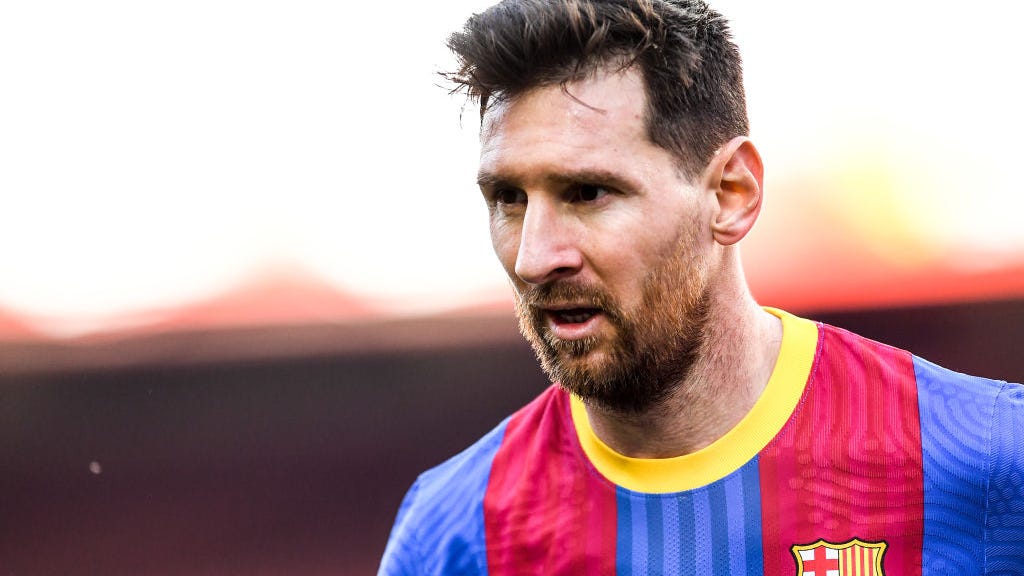 Barcelona intenta mantener a Messi, pero necesita vender jugadores