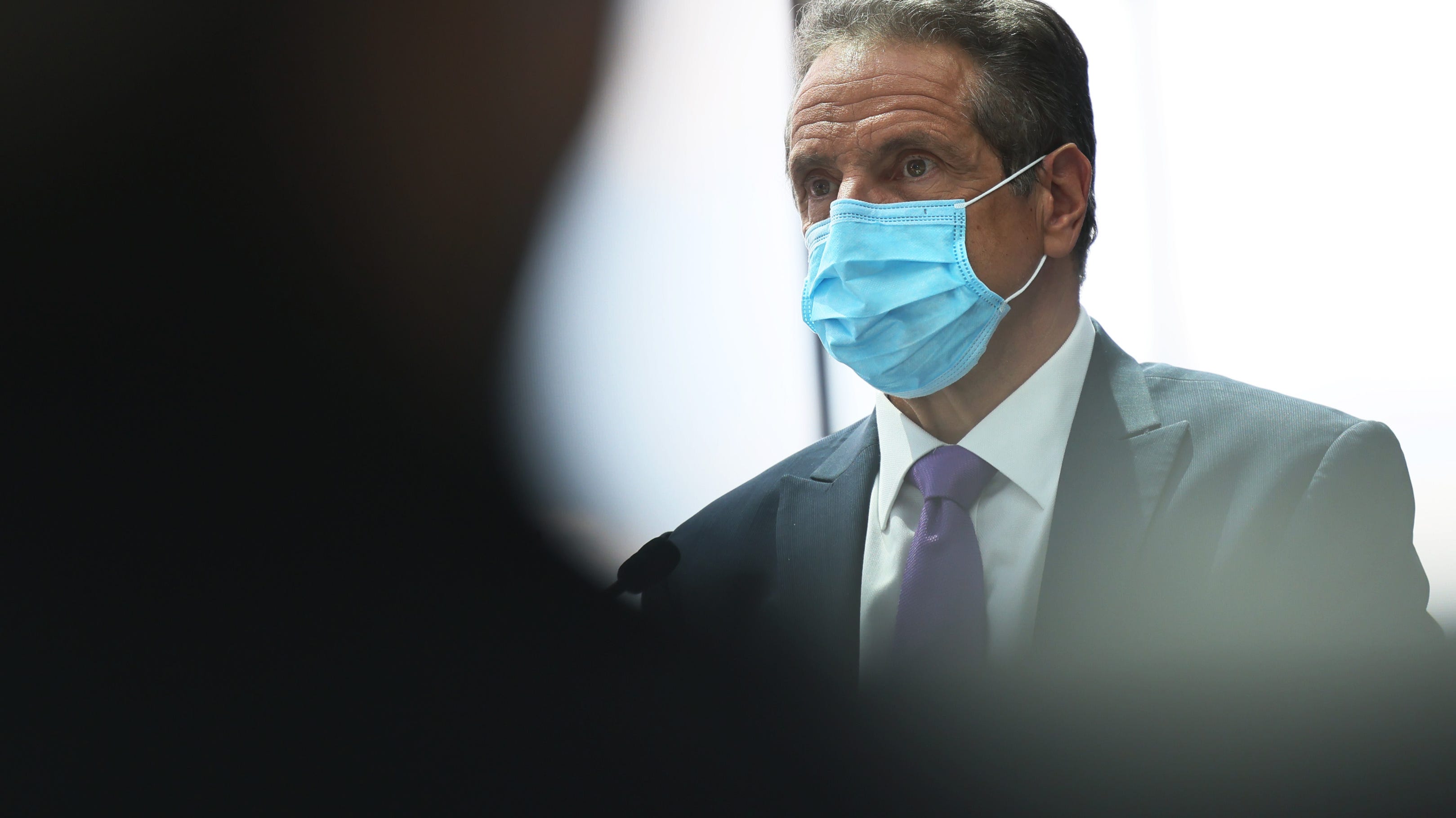 NYers who get COVID-19 vaccine side effects can take paid sick day: Cuomo