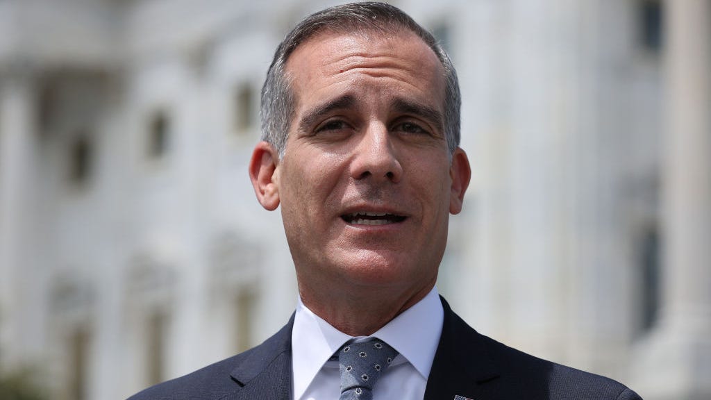 Mayor Garcetti experiencing mild symptoms after testing positive for COVID-19