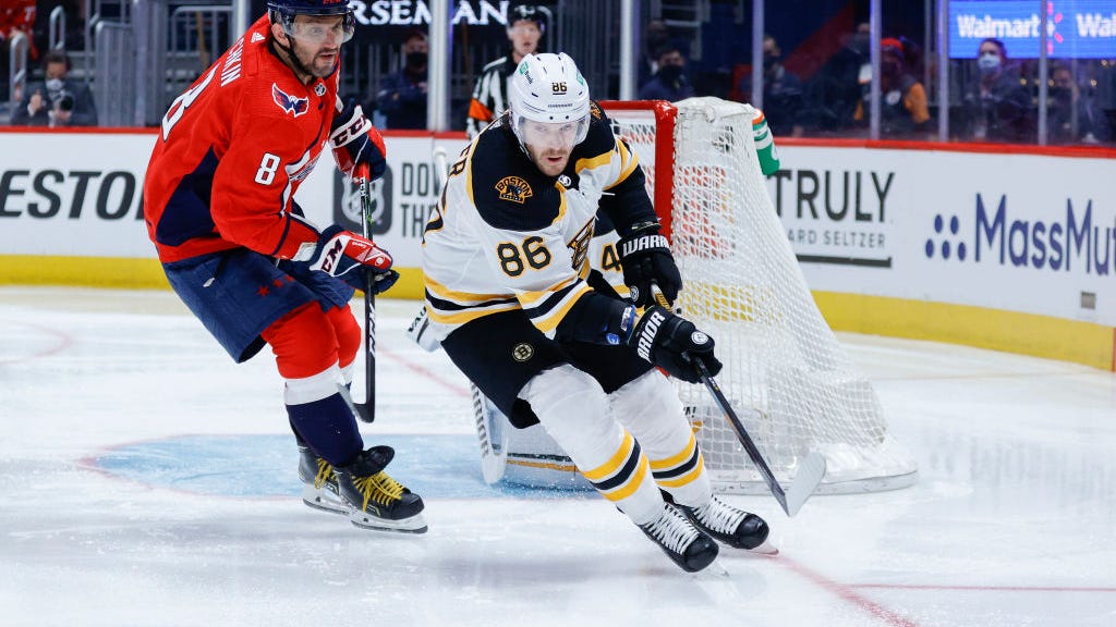 Bruins injury updates: Latest on Kevan Miller, Jeremy Lauzon, Ondrej Kase