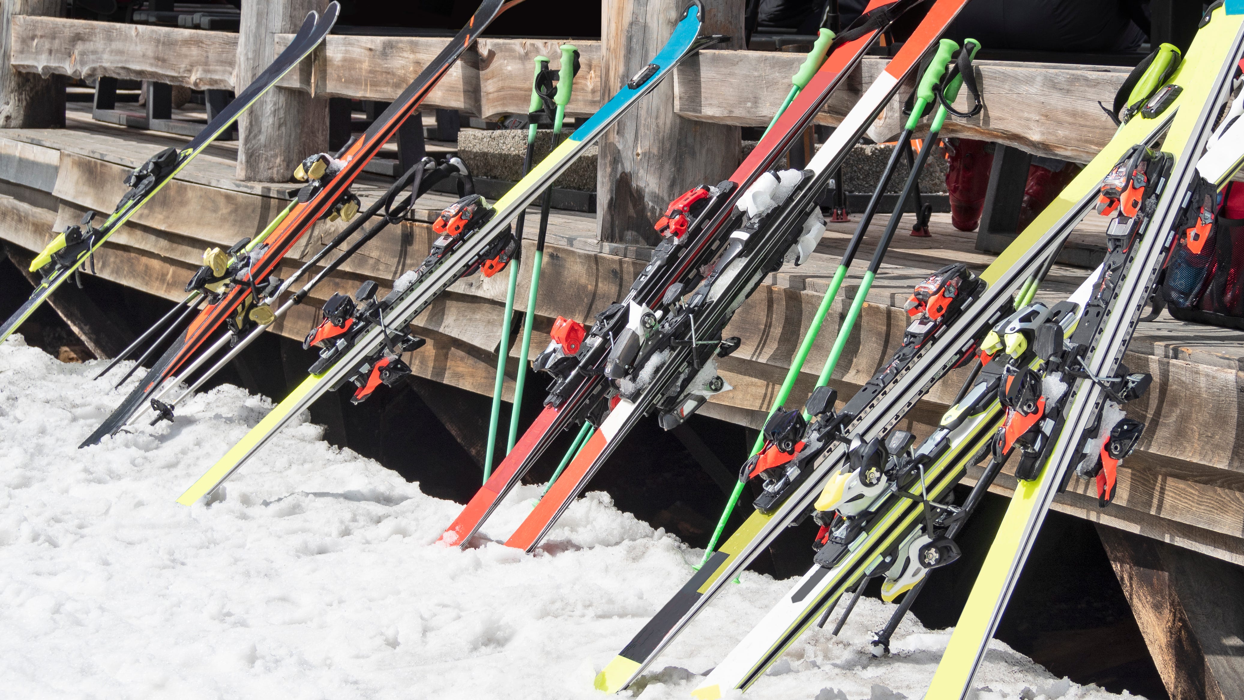 Metro Detroiters taking advantage of fresh snow, heading to Pine Knob Ski resort