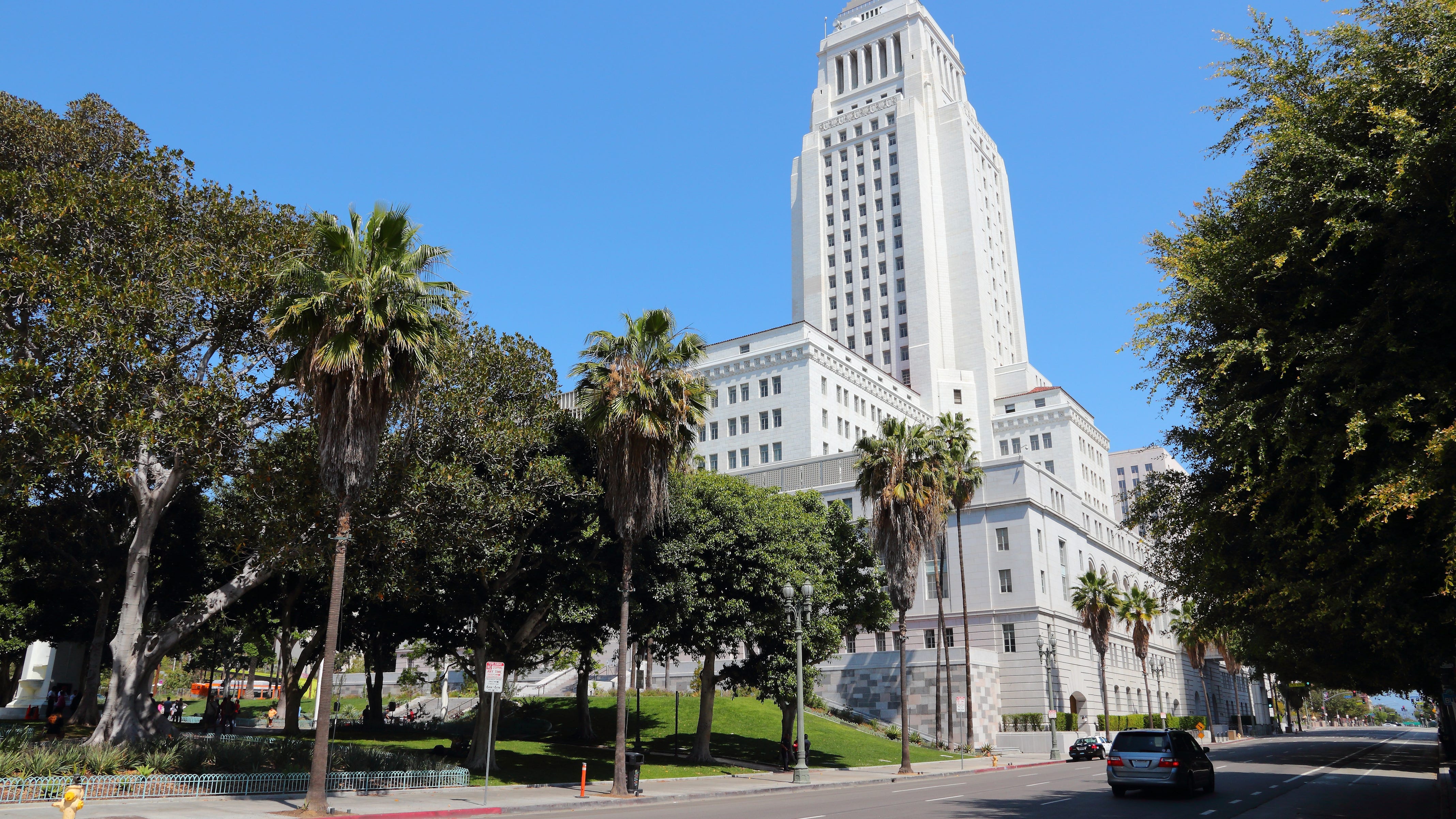 LA is one step closer to officially become immigrant sanctuary city