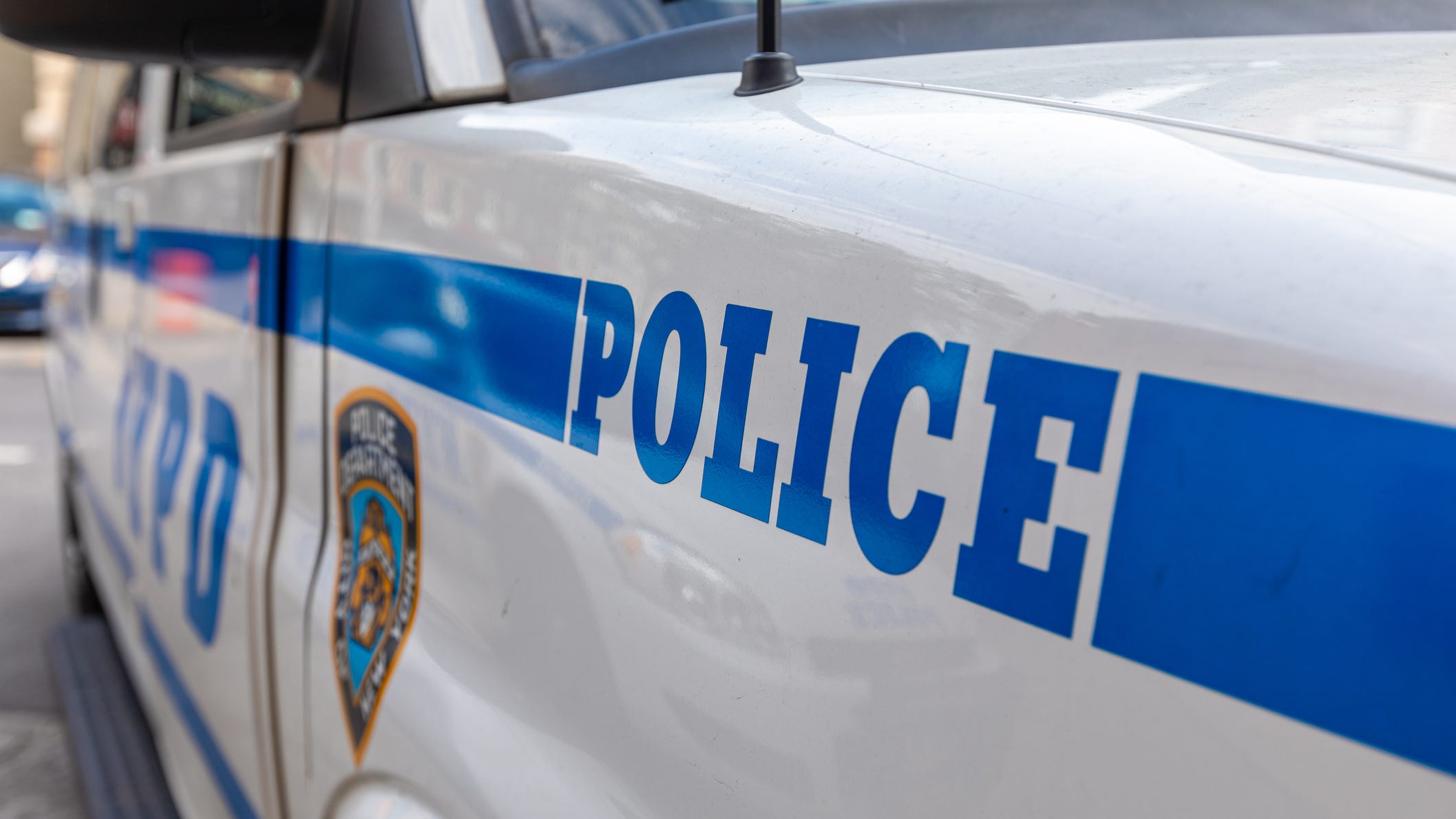 NYPD probing attempted Bronx murder-suicide after woman killed, man's throat slit: reports