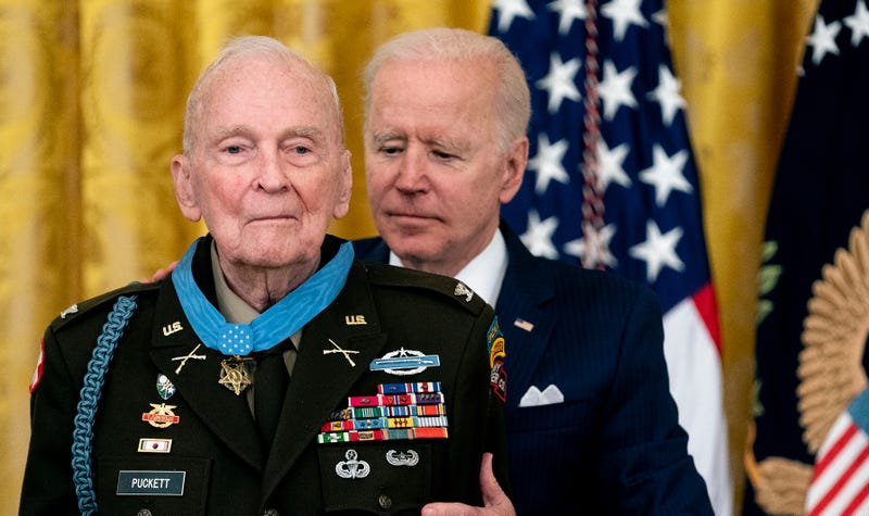Col. Ralph Puckett and the high esprit de corps of the Rangers