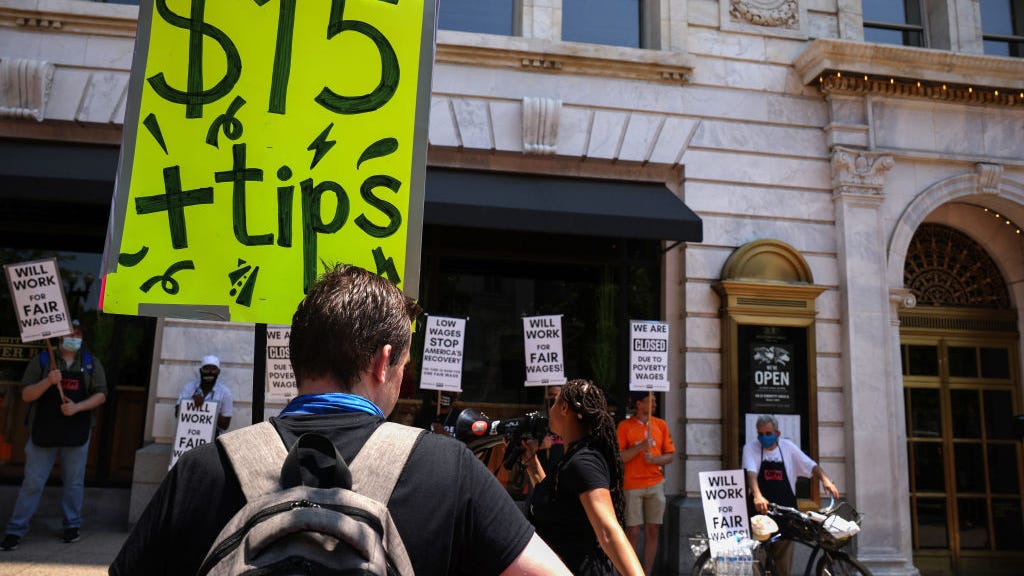 New Jersey to raise minimum wage to $13 in the new year