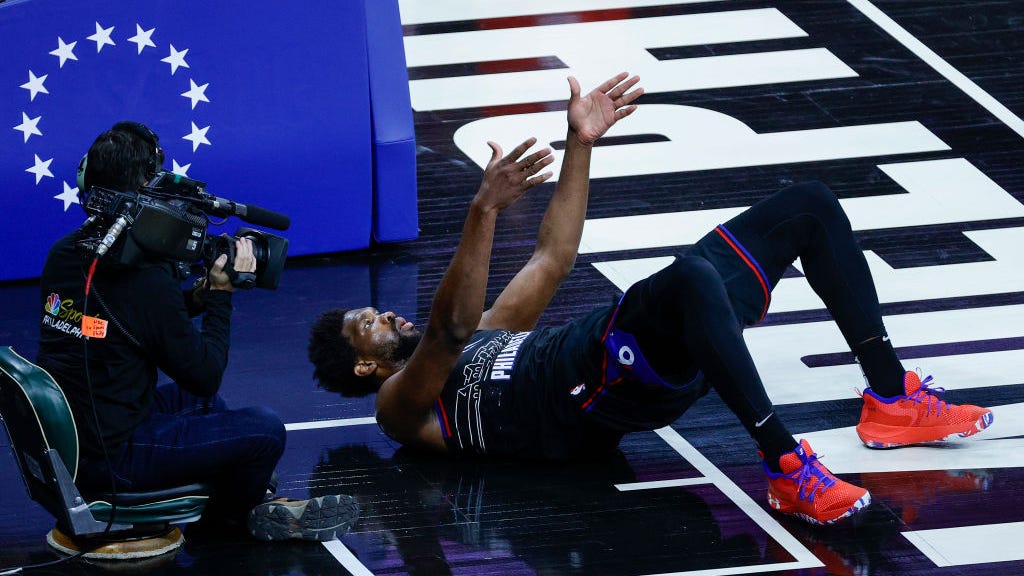 Joel Embiid's trademark celebration is back, and Twitter is loving it