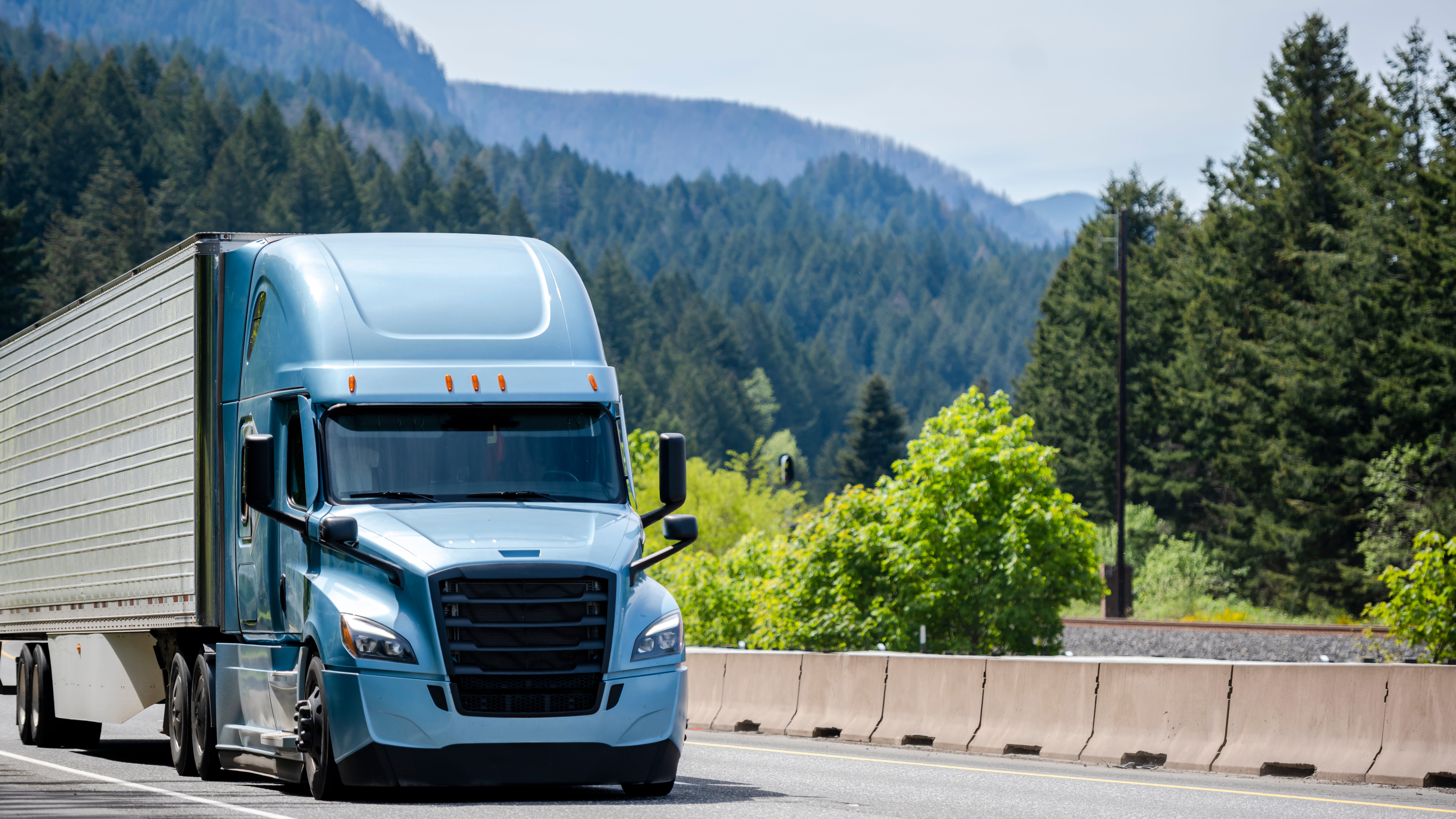 New vaccination rules for truck drivers may cause more supply chain delays