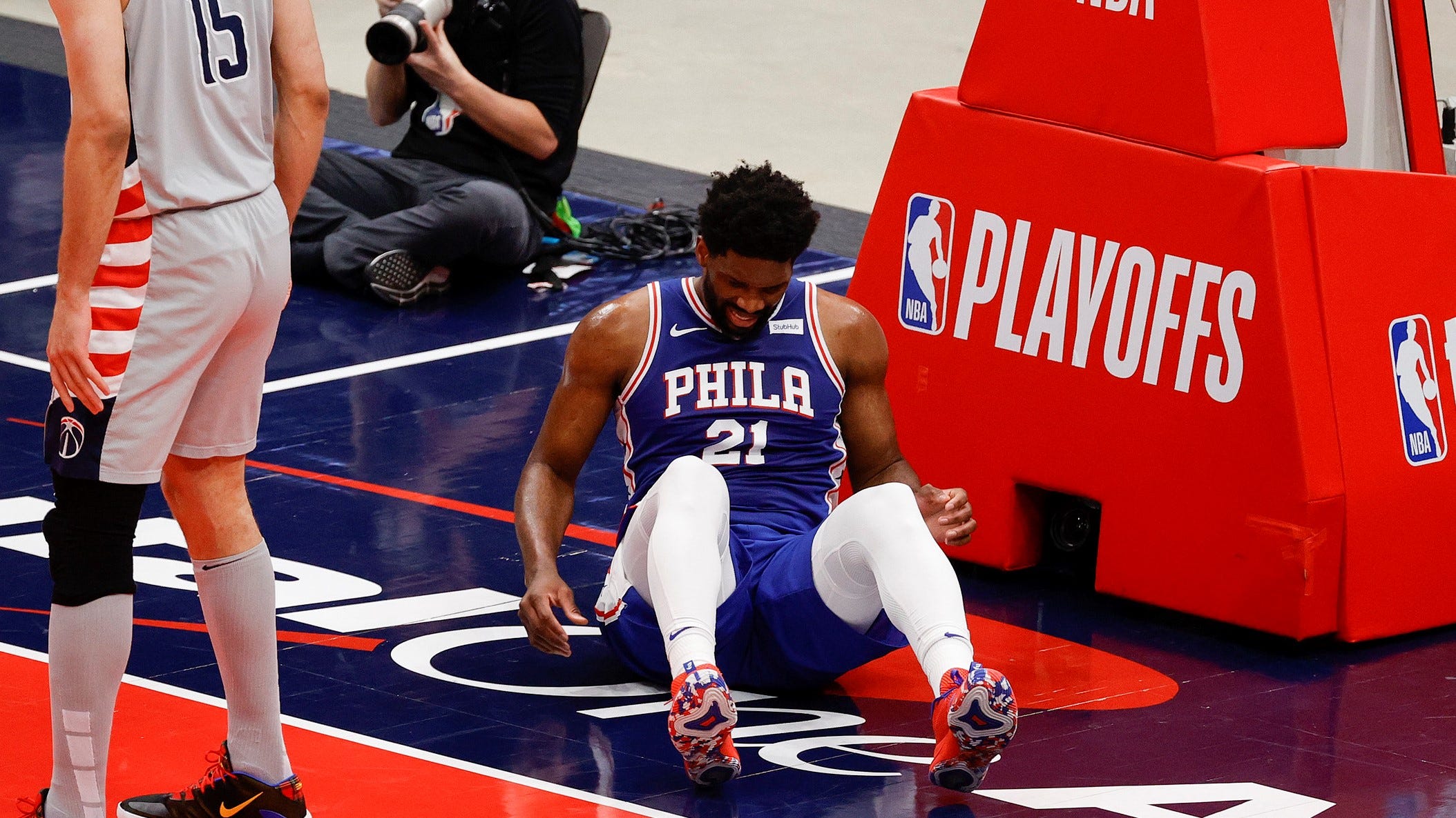 Sixers suffer Game 4 loss to Wizards, injury to Embiid