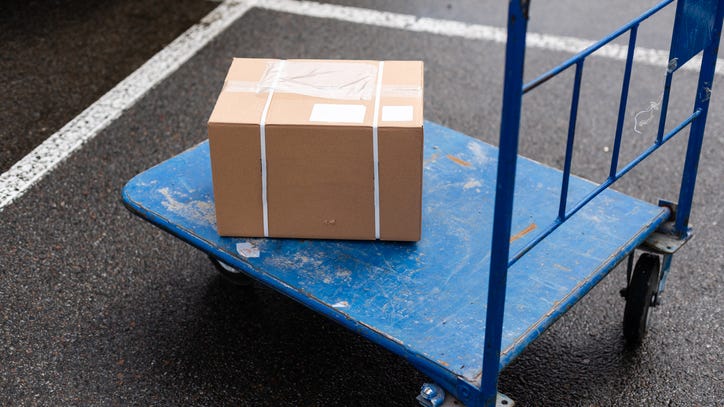 Thieves steal box of human heads from freight truck