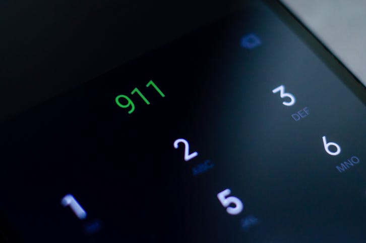phone with 911 dialled