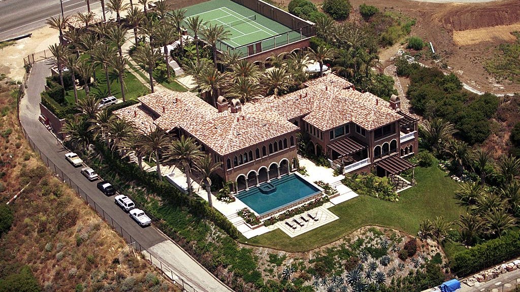 ‘Most expensive home in world’ to go back on the market after defaulting on $165 million in loans