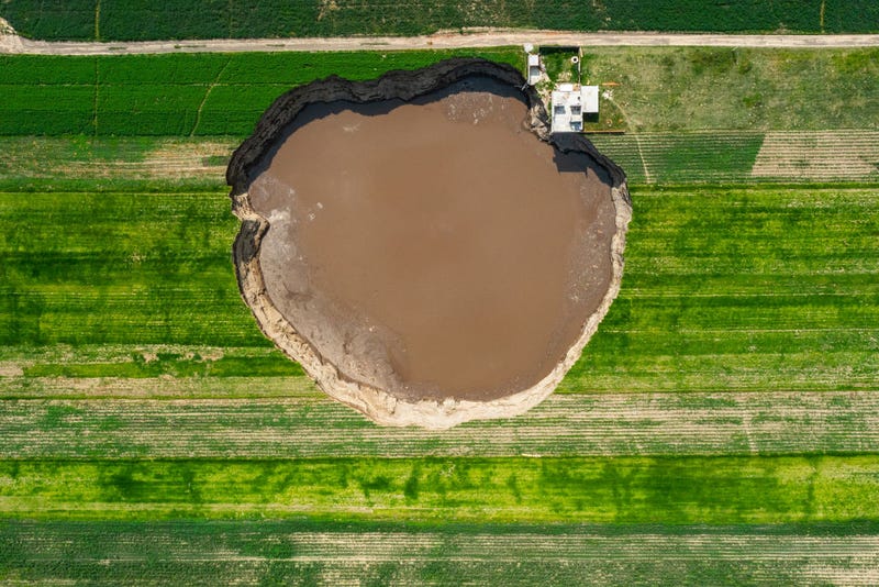 Sinkhole in Santa María Zacatepec