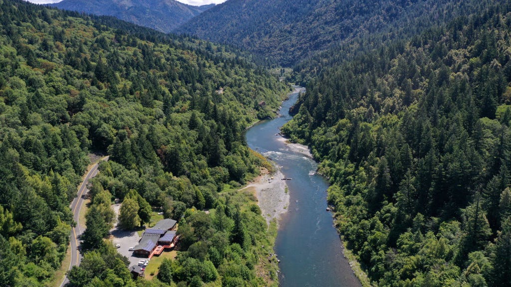 ‘Nobody’s winning’ as drought upends life in US West basin