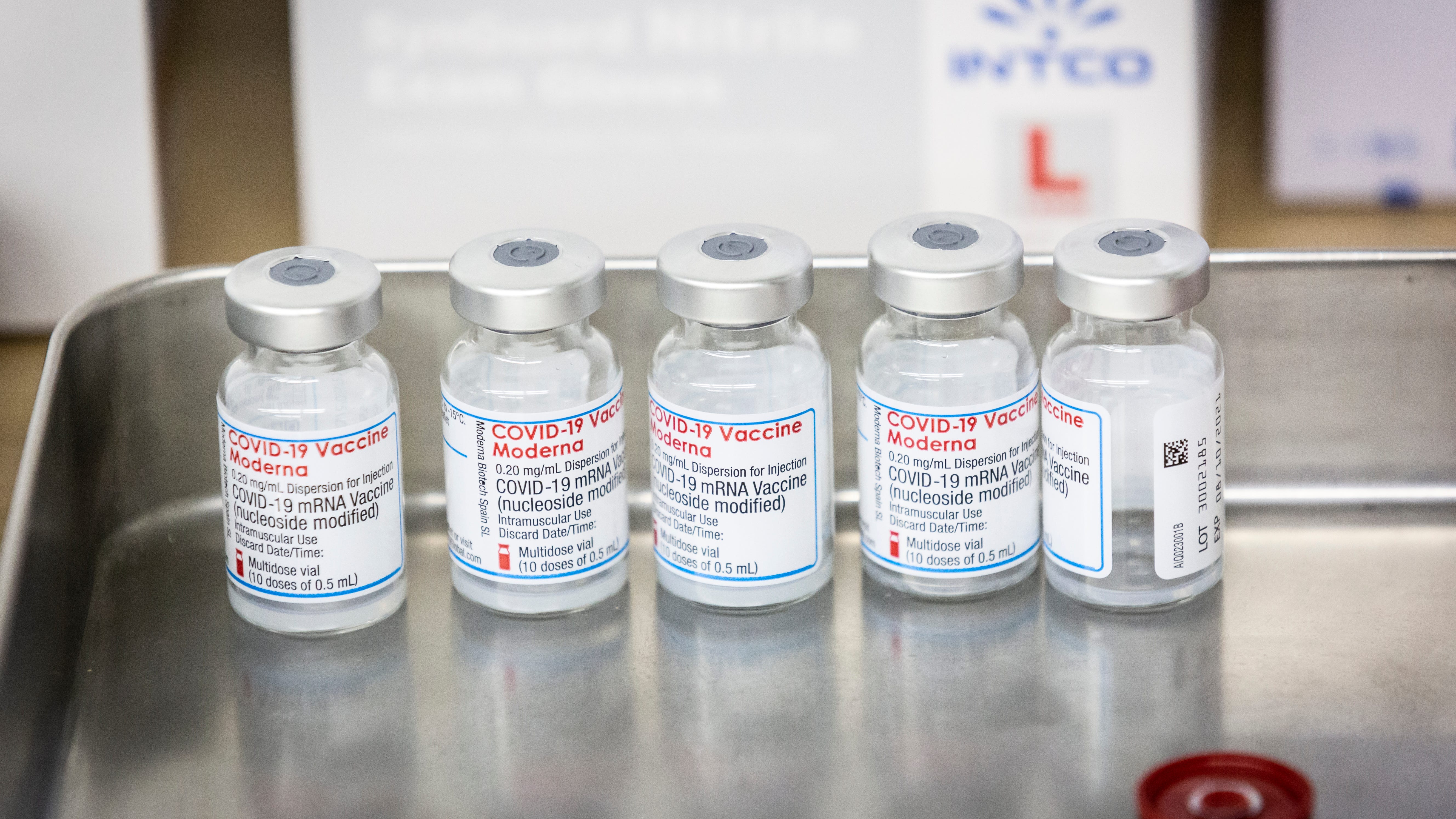 U.S. Army awards Moderna $3.3B contract for 200 million more vaccines