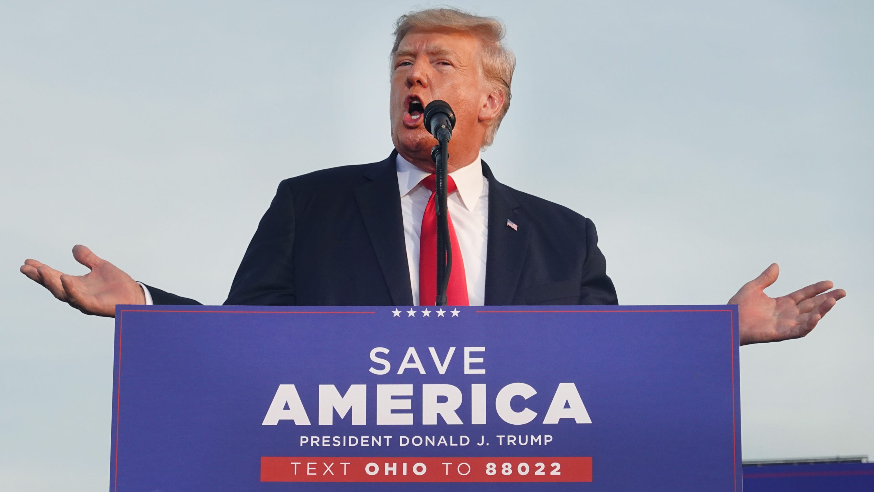 Trump tells screaming crowd at first rally since Jan. 6: ‘They miss me’
