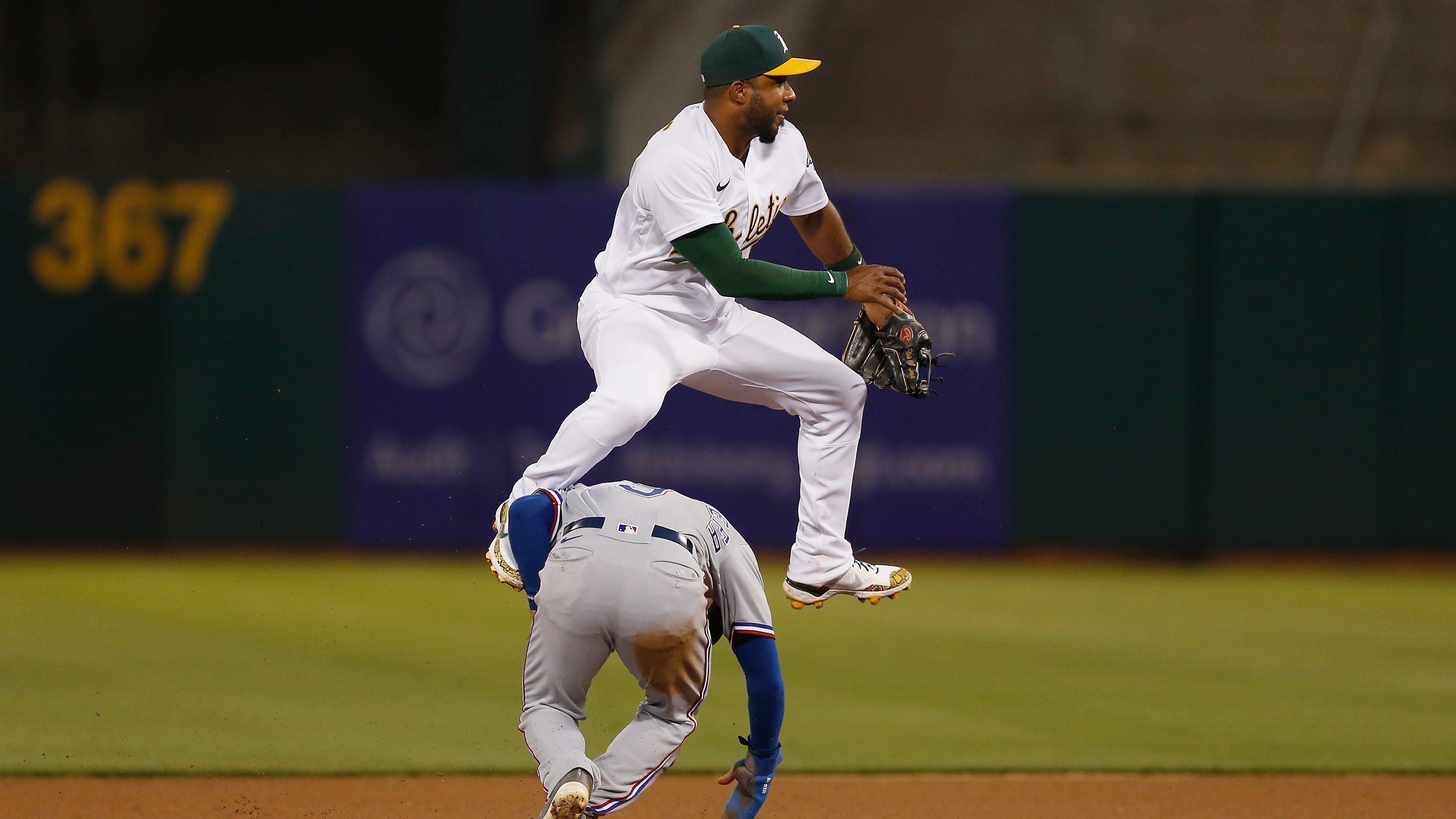 Full capacity flub: A's reopen Coliseum to same lackluster crowds