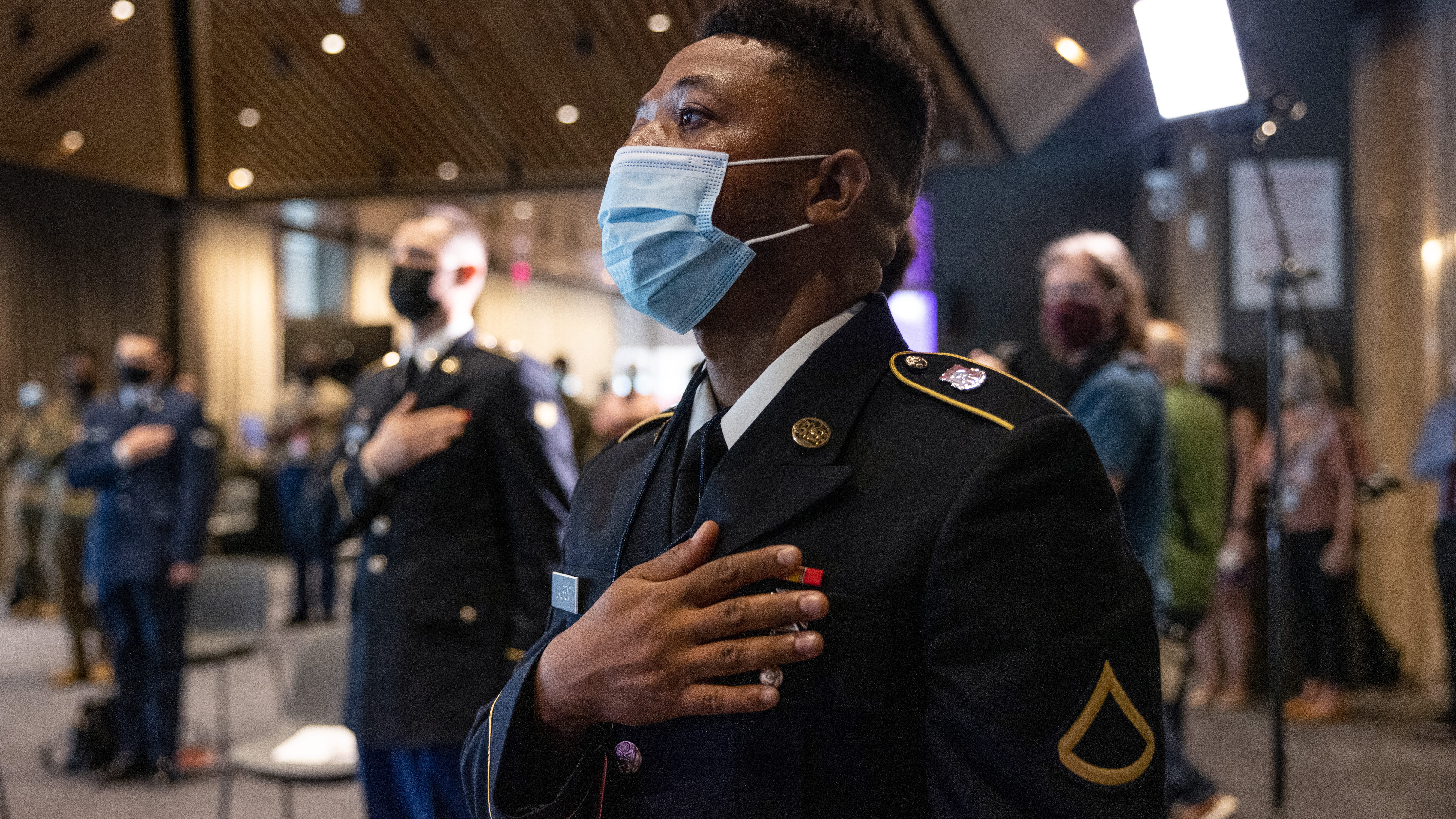Defense Department directs all service members to wear masks again