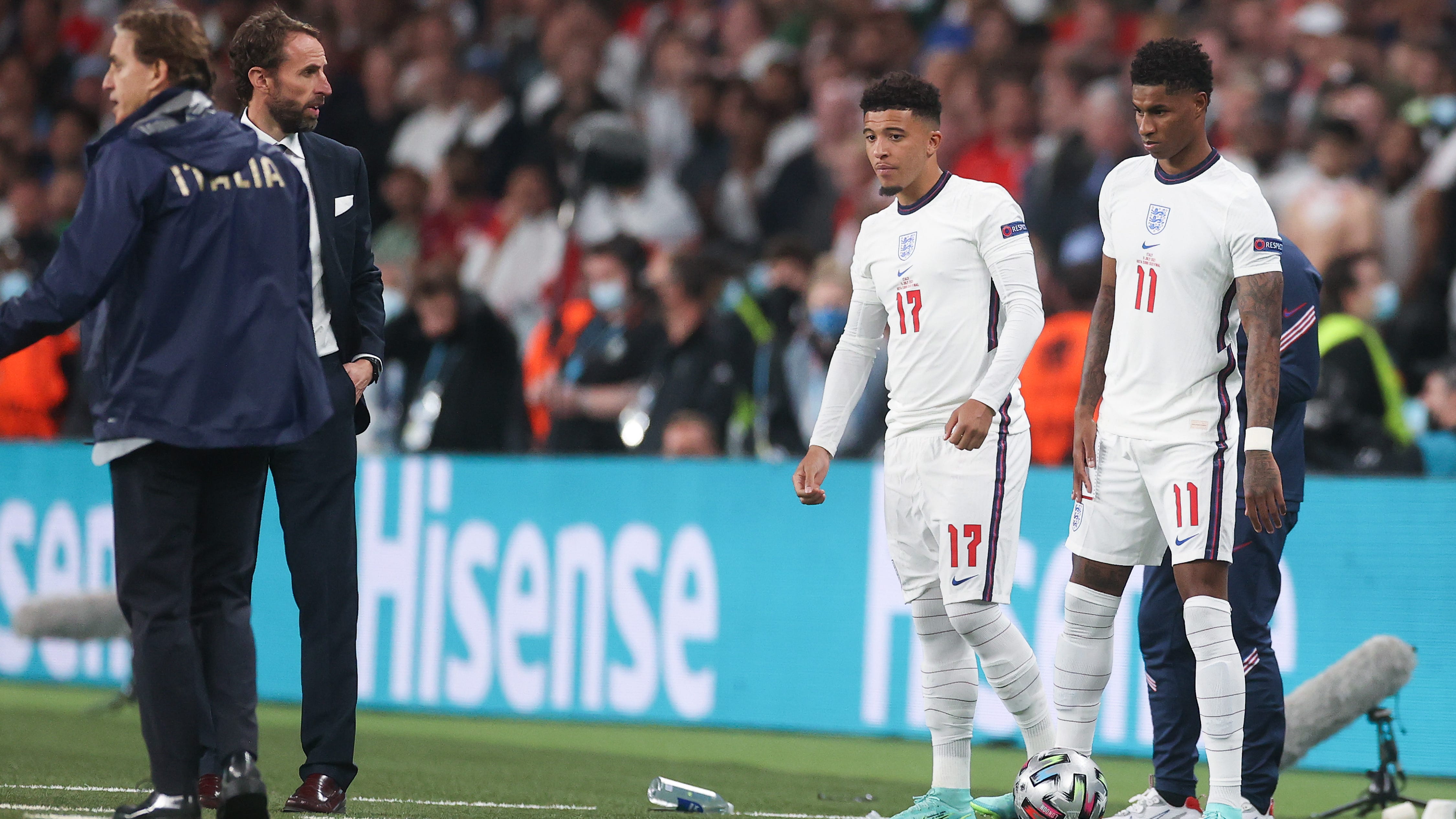 Four arrested in racial abuse of England soccer players