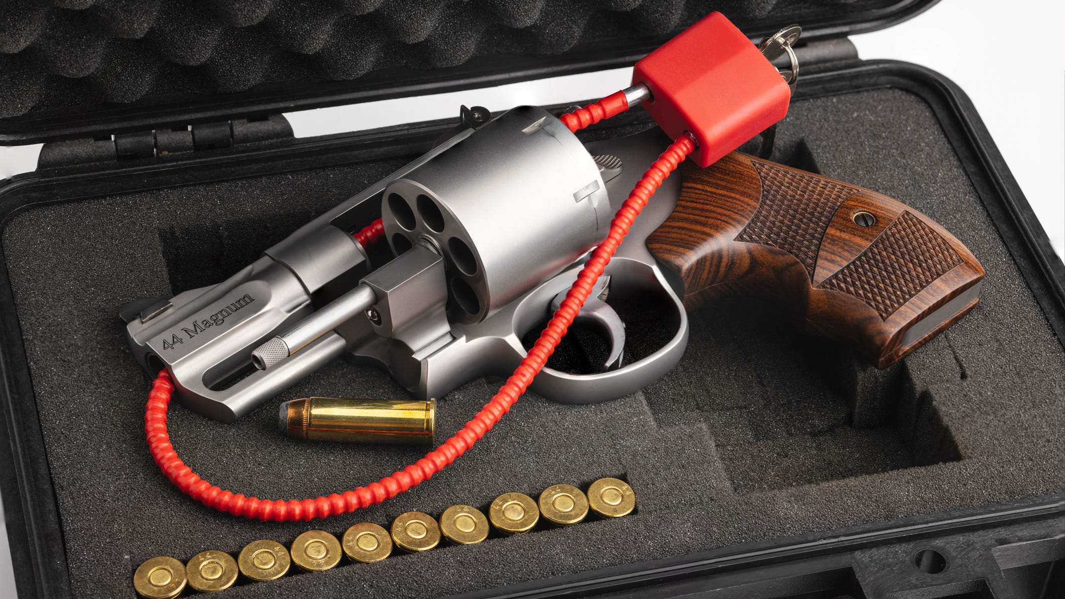 Bill would force gun dealers to sell a lock for every weapon