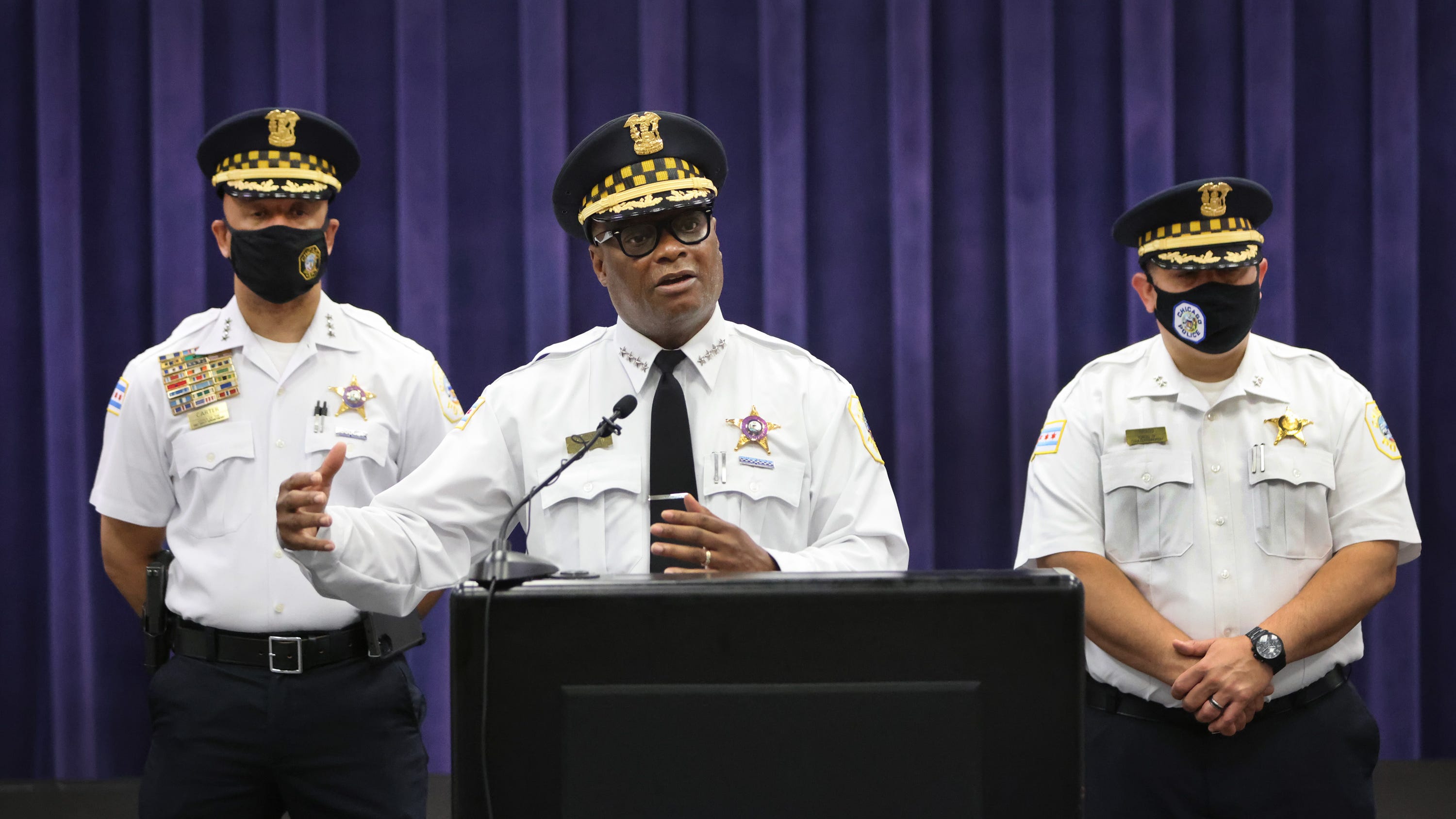 Top Chicago cop says more officers will be assigned to CTA, declines help from activist