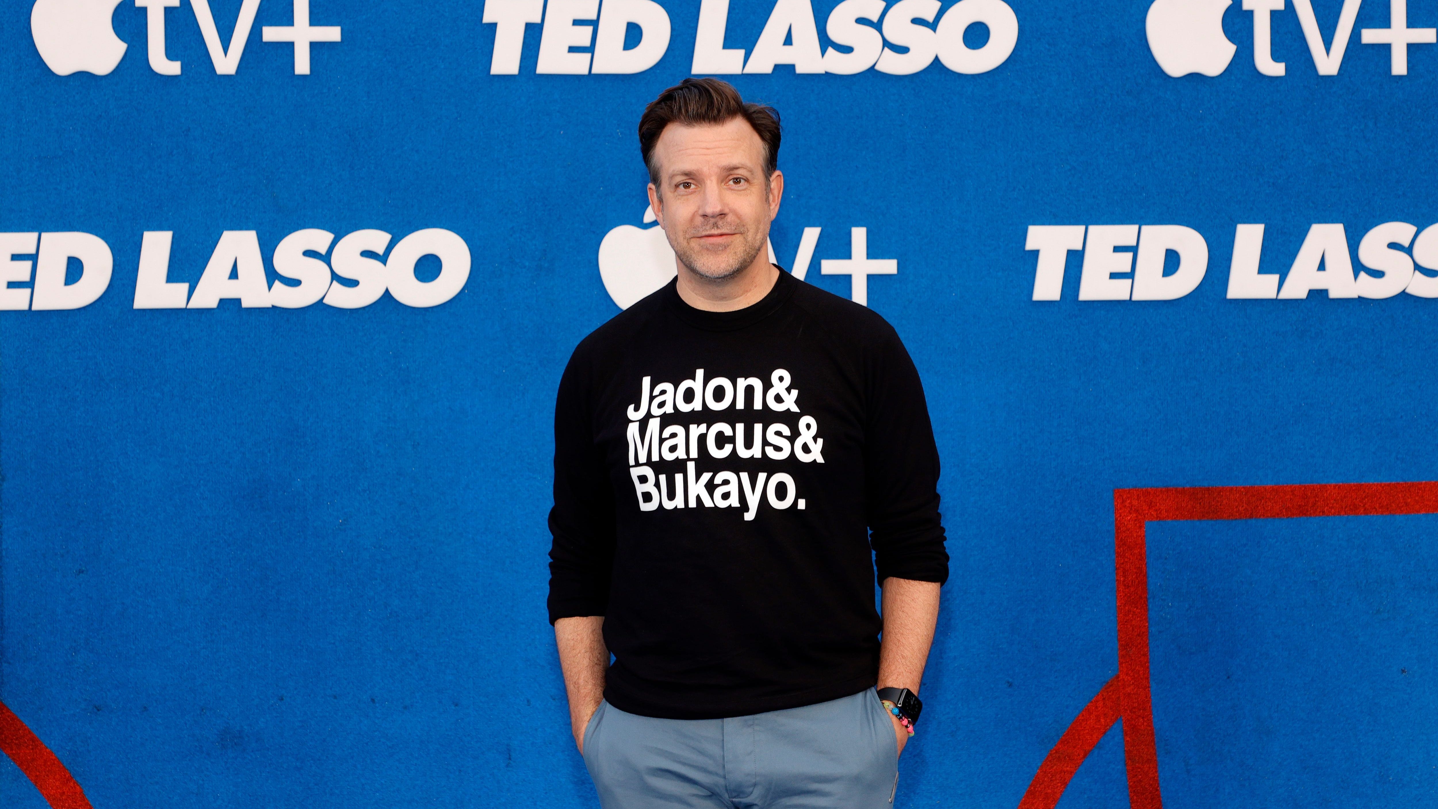 Jason Sudeikis wears shirt at Ted Lasso premiere supporting English players who received racist abuse