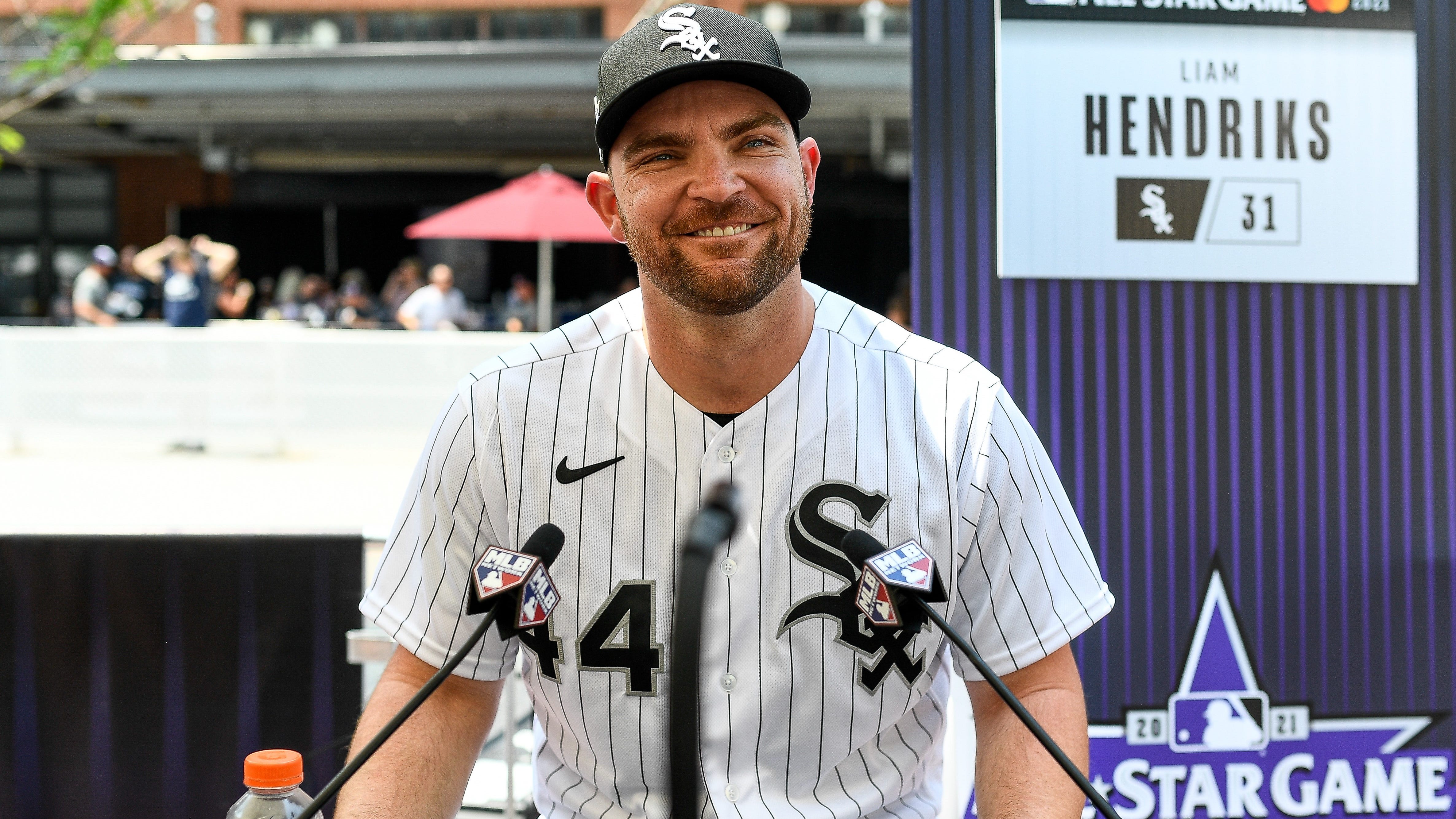Liam Hendriks wants Ray Liotta, Kevin Costner, James Earl Jones at 'Field of Dreams' game
