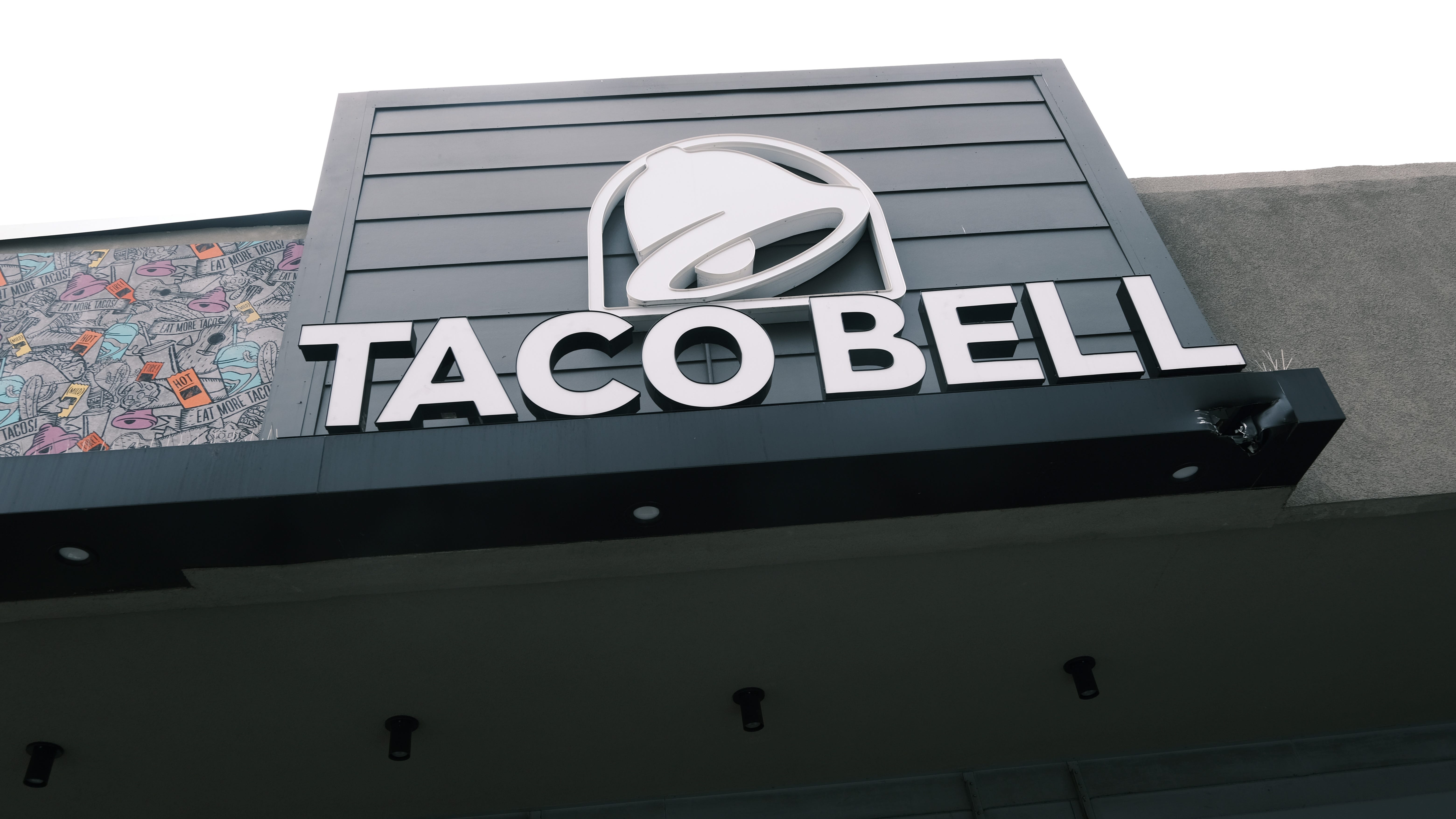 ‘Man I’m drunk’: Man arrested after falling asleep in Troy Taco Bell drive-thru
