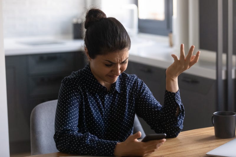 Stock photo - no cell service